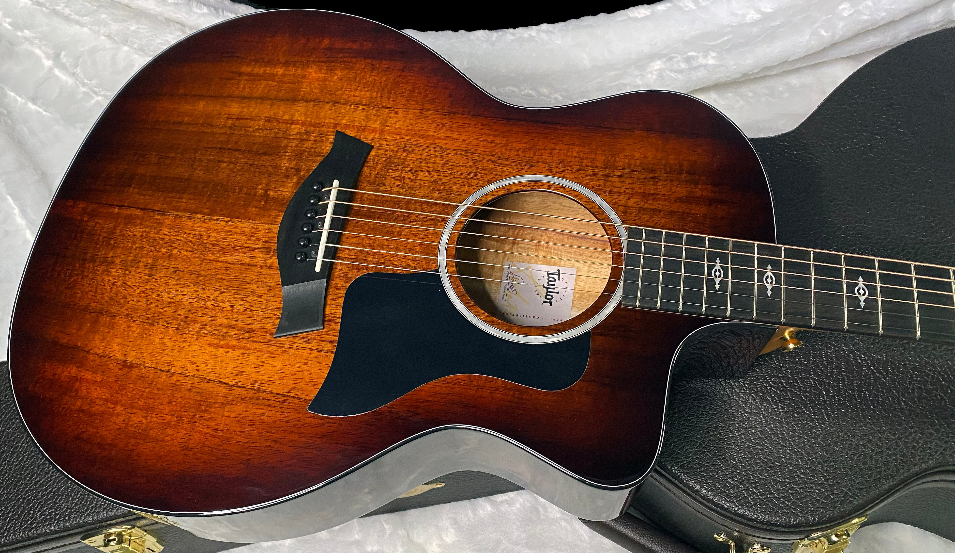 NEW! Taylor 224ce-K DLX Grand Auditorium Acoustic-Electric Guitar - Tobacco - 4.85lbs - Authorized Dealer - G06250