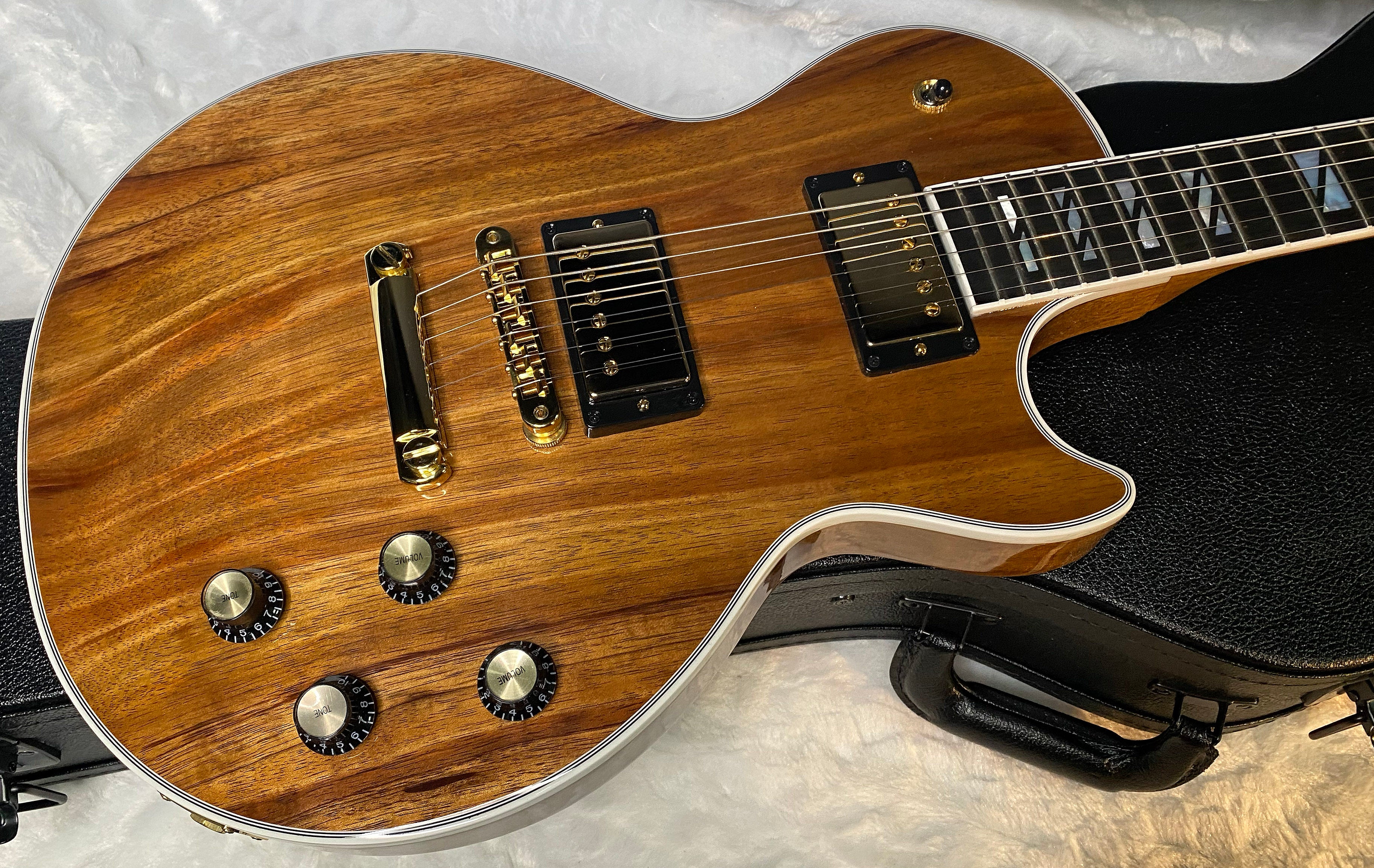 NEW ! Gibson Les Paul Supreme - Koa Top - Super Limited Edition - Authorized Dealer - 8.9 lbs - G07005