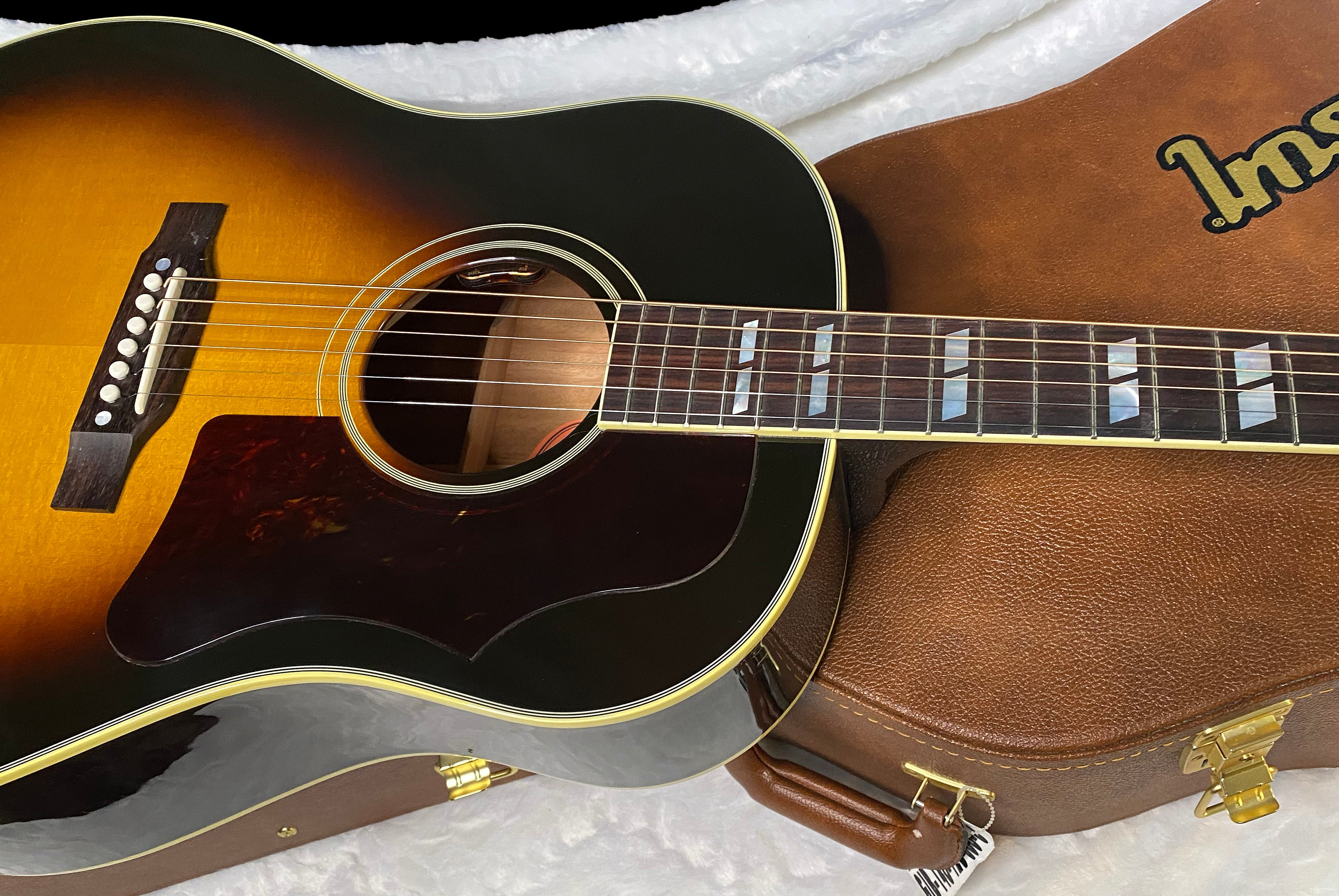 NEW ! Gibson Southern Jumbo Original Vintage Sunburst - 4.35 lbs - Authorized Dealer - In Stock - Warranty- G06311