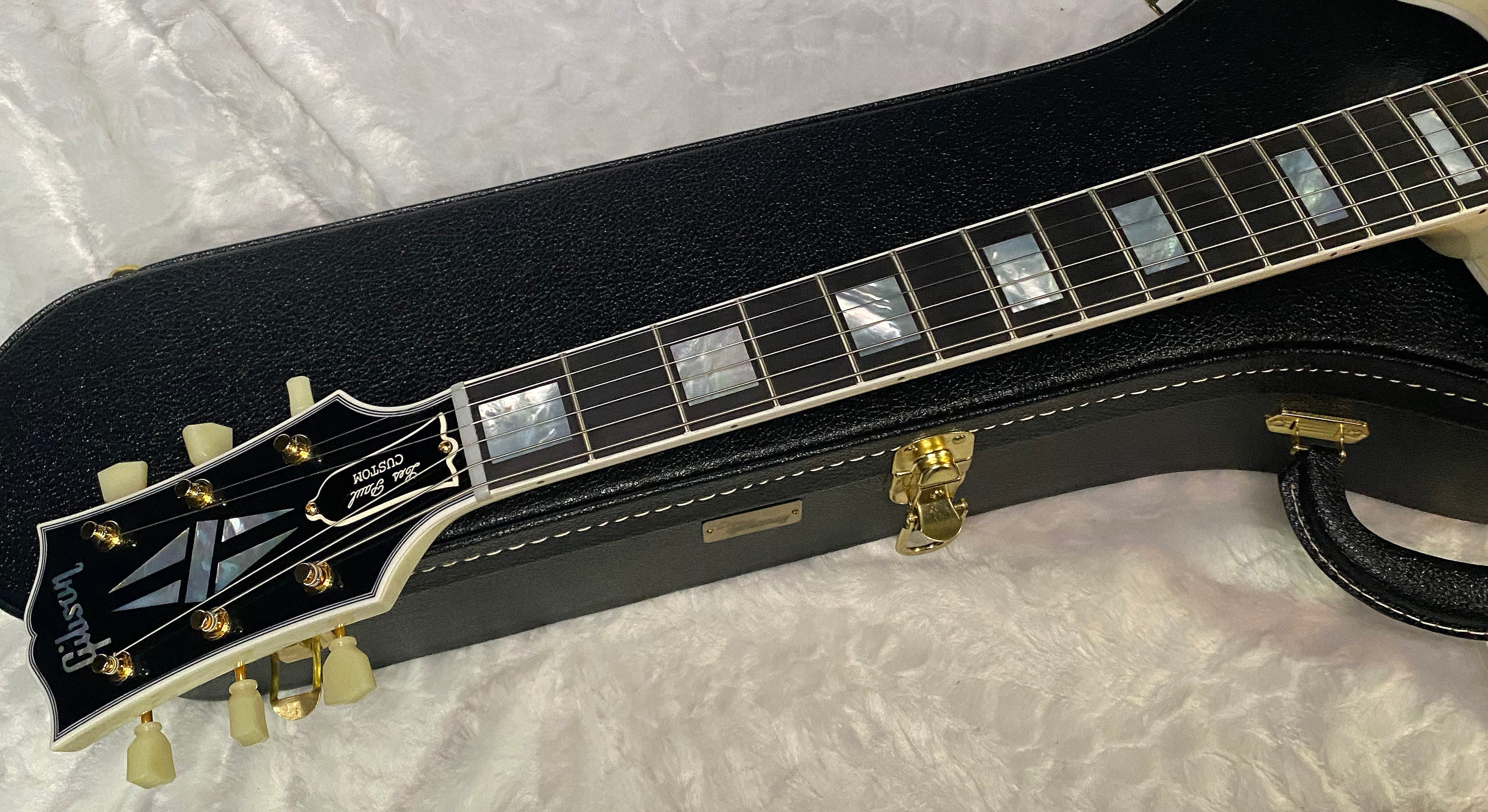 NEW! Gibson Les Paul Custom 1957 Reissue VOS - Custom Ordered in TV White - Custom Shop - 9.2 lbs - Authorized Dealer - G07002
