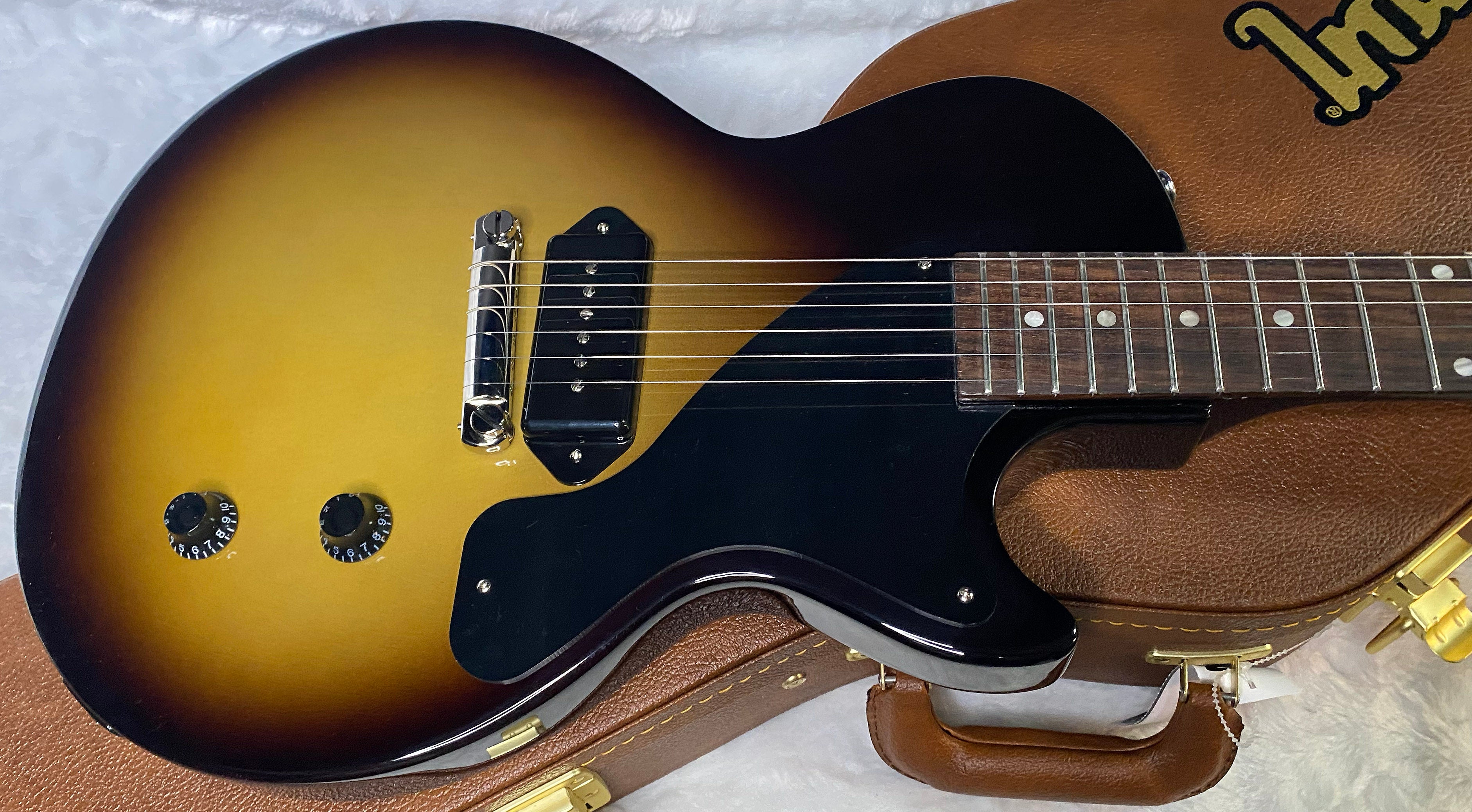 NEW ! Gibson Les Paul Junior - Vintage Sunburst - Authorized Dealer - 7.8 lbs - G07017
