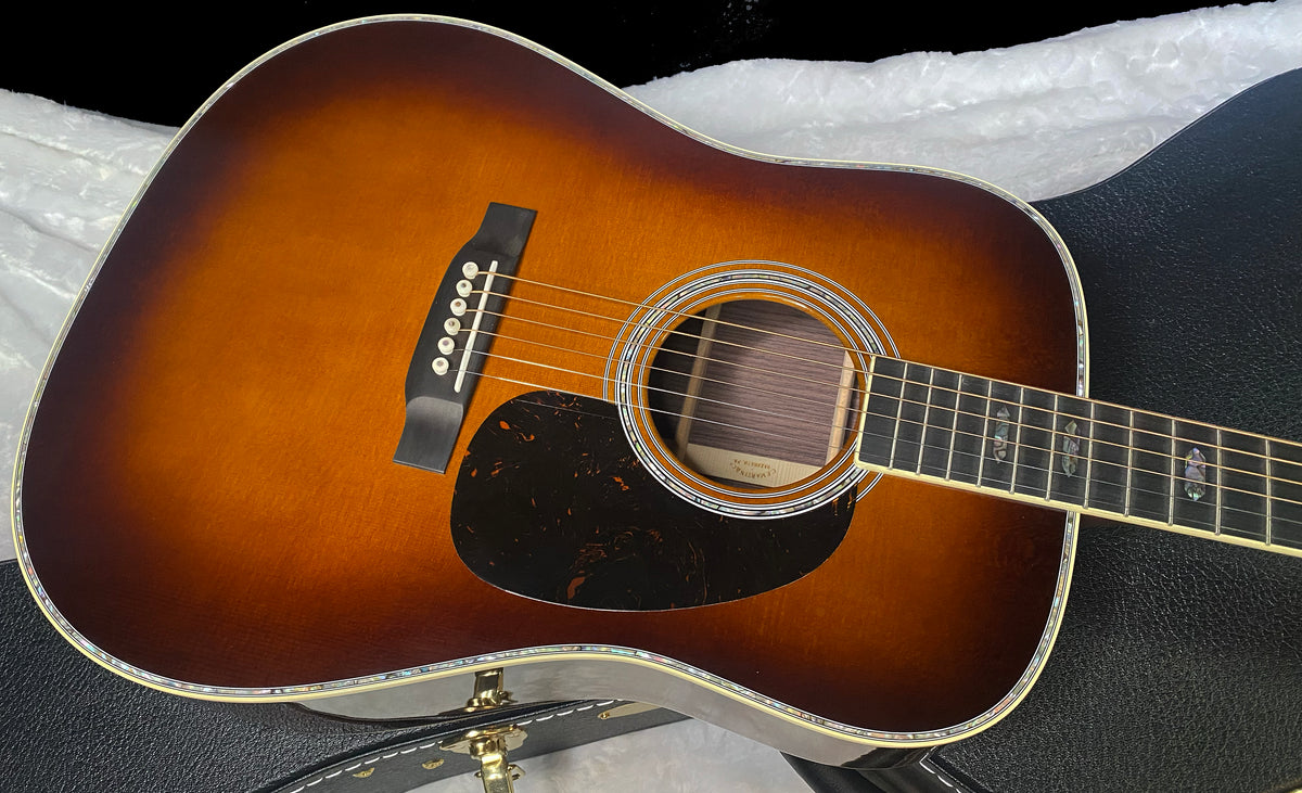 NEW ! Martin D-41 - NEW Spec - 10Y25D41AMBERTONE - Authorized Dealer - Ambertone Finish - 4.3lbs - G07742