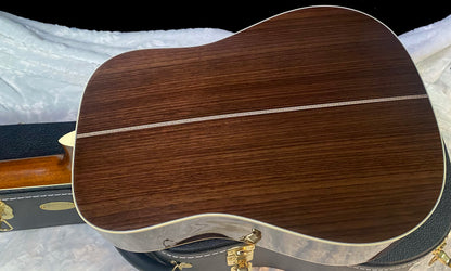 NEW ! Martin D-41 - NEW Spec - 10Y25D41AMBERTONE - Authorized Dealer - Ambertone Finish - 4.3lbs - G07742