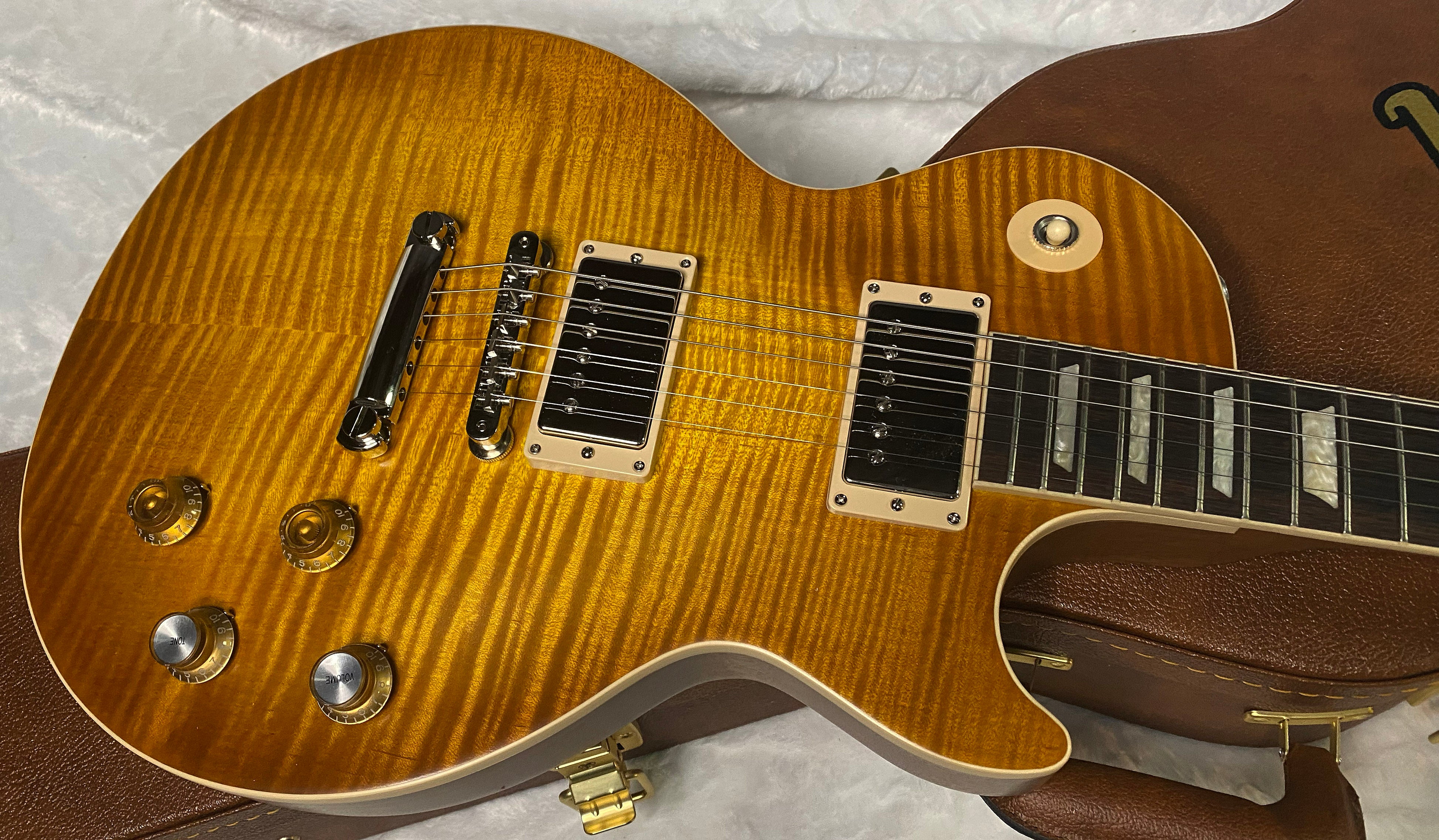 NEW ! Gibson Kirk Hammett "Greeny” Les Paul Standard﻿﻿ Greeny Burst - MONSTER TOP - BEST WE HAVE SEEN ON A GREENY - WOW - 8.9 lbs - Authorized Dealer - G06314