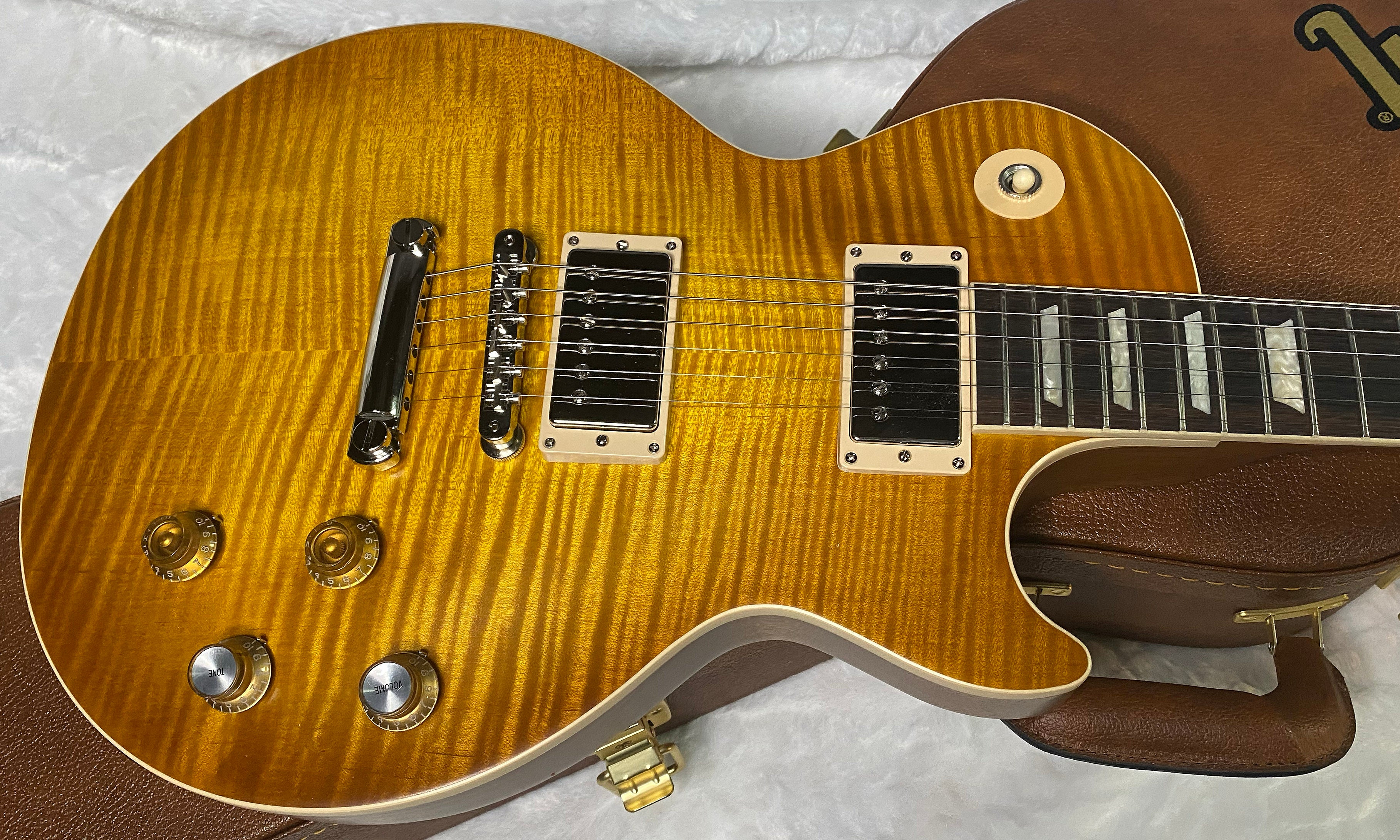 NEW ! Gibson Kirk Hammett "Greeny” Les Paul Standard﻿﻿ Greeny Burst - MONSTER TOP - BEST WE HAVE SEEN ON A GREENY - WOW - 8.9 lbs - Authorized Dealer - G06314