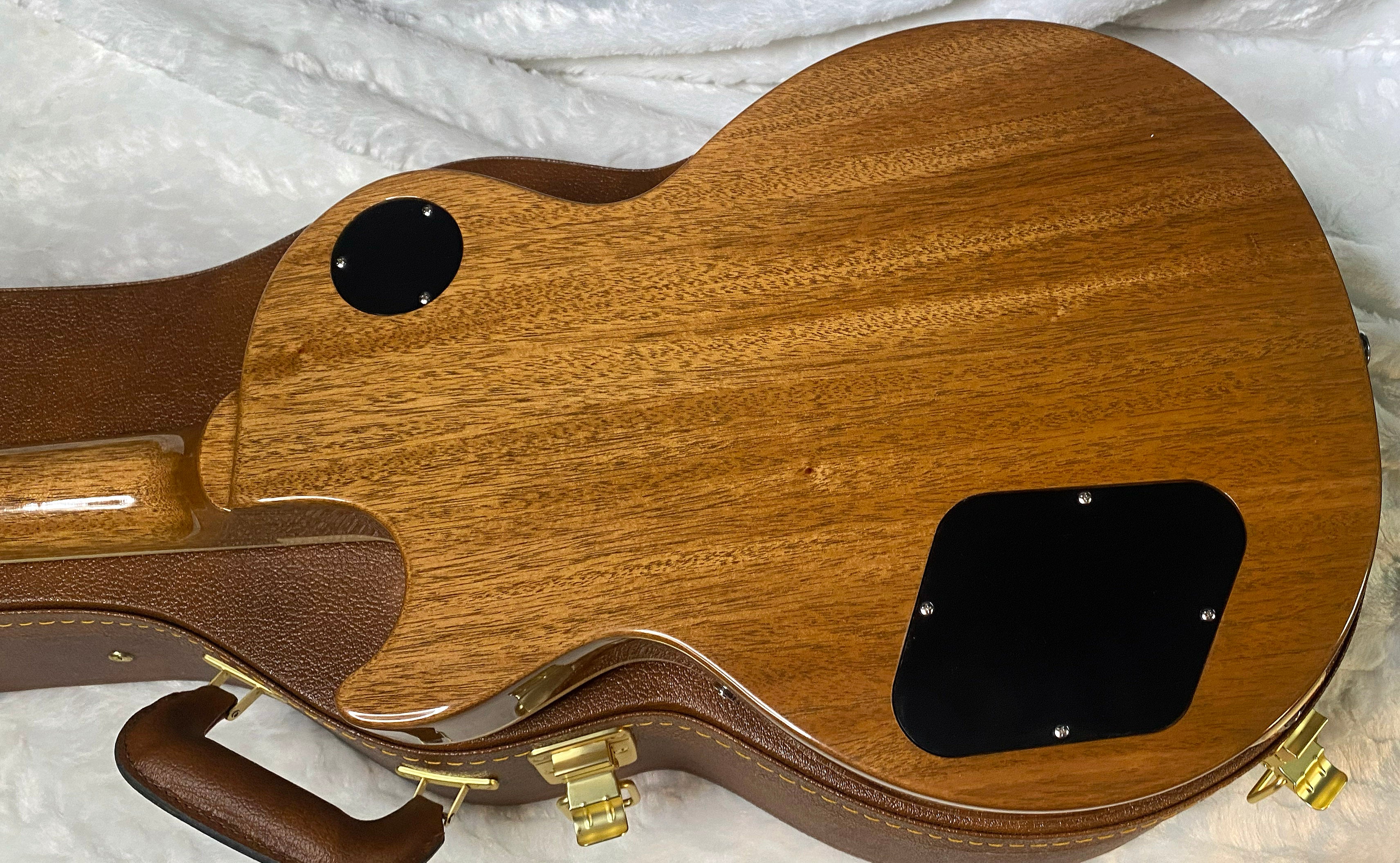 NEW! ! Gibson Les Paul 50's Standard - Translucent Fuchsia - Monster Flame Maple Top - Authorized Dealer - Only 9.2 lbs - G06322