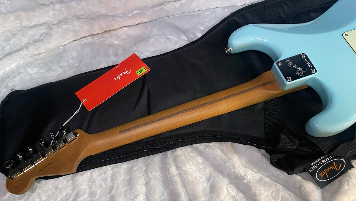 NEW! Fender Limited Edition American Professional Classic Stratocaster - Daphne Blue - Custom Shop Pick-Ups - Roasted Maple Neck - 7.6lbs - G0G7738