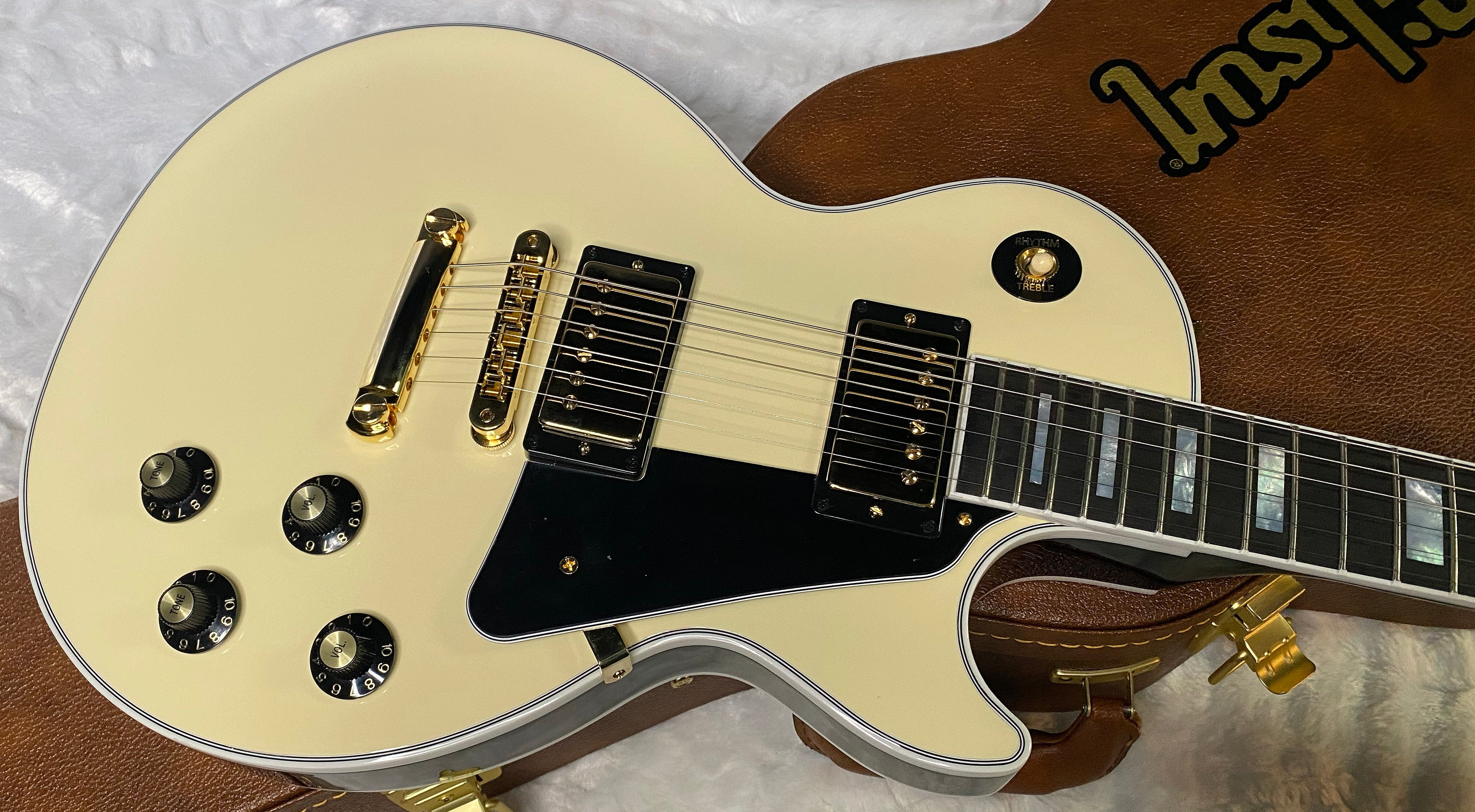 NEW! Gibson USA Les Paul Custom 70s - Buttercream - 10.35lbs - Authorized Dealer - G07014