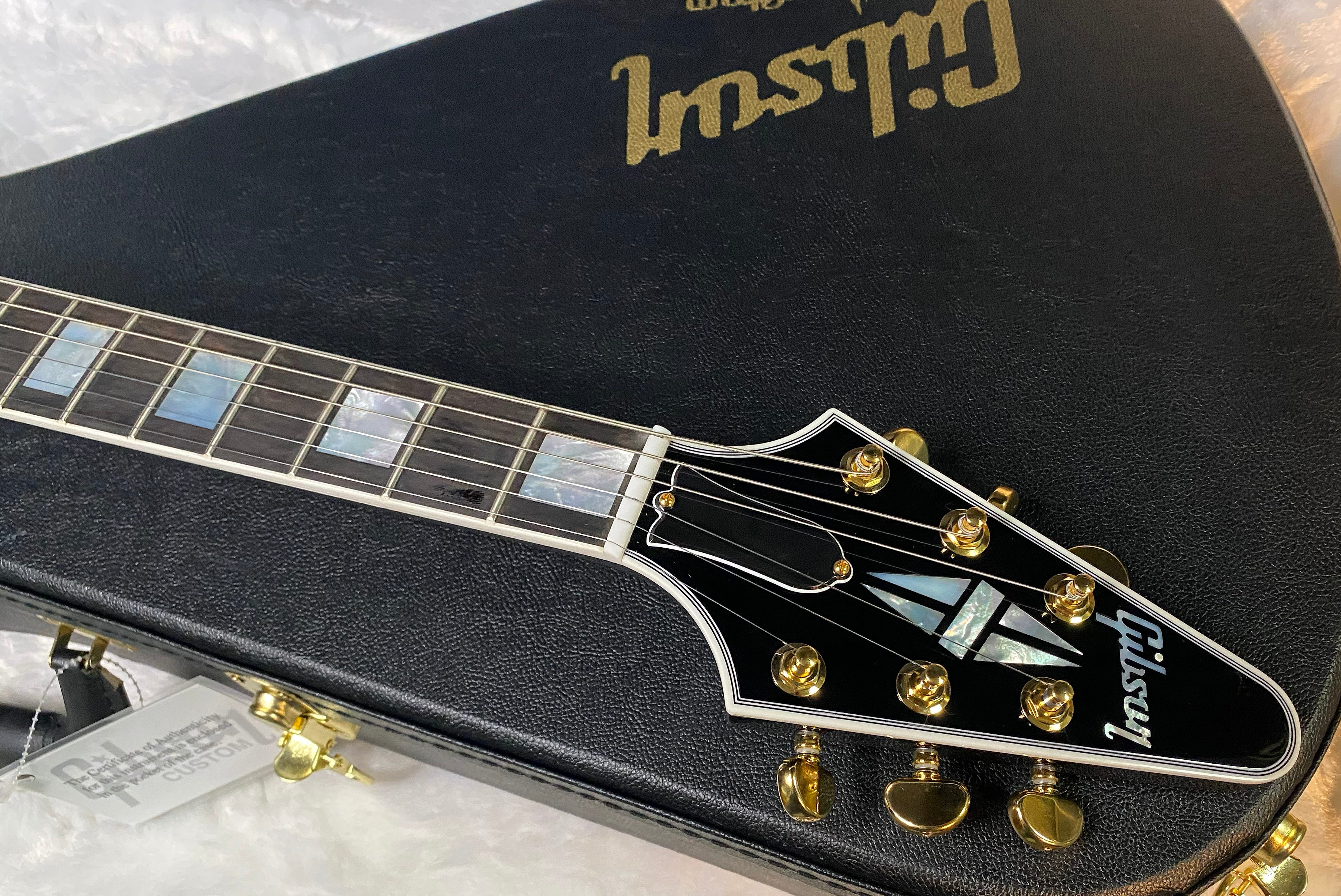 NEW! Gibson Custom Shop Flying V Custom - Cobra Black Curly Flame Top - Authorized Dealer - Ultra RARE! 7.1 lbs - G07007