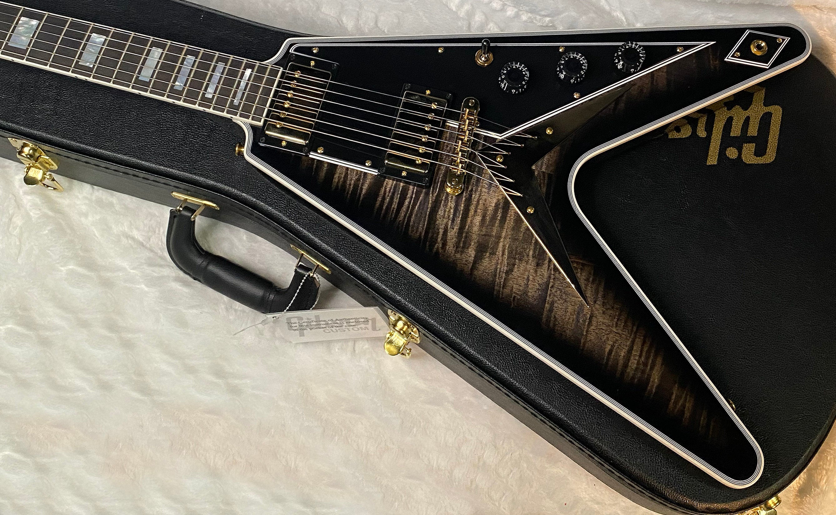 NEW! Gibson Custom Shop Flying V Custom - Cobra Black Curly Flame Top - Authorized Dealer - Ultra RARE! 7.1 lbs - G07007