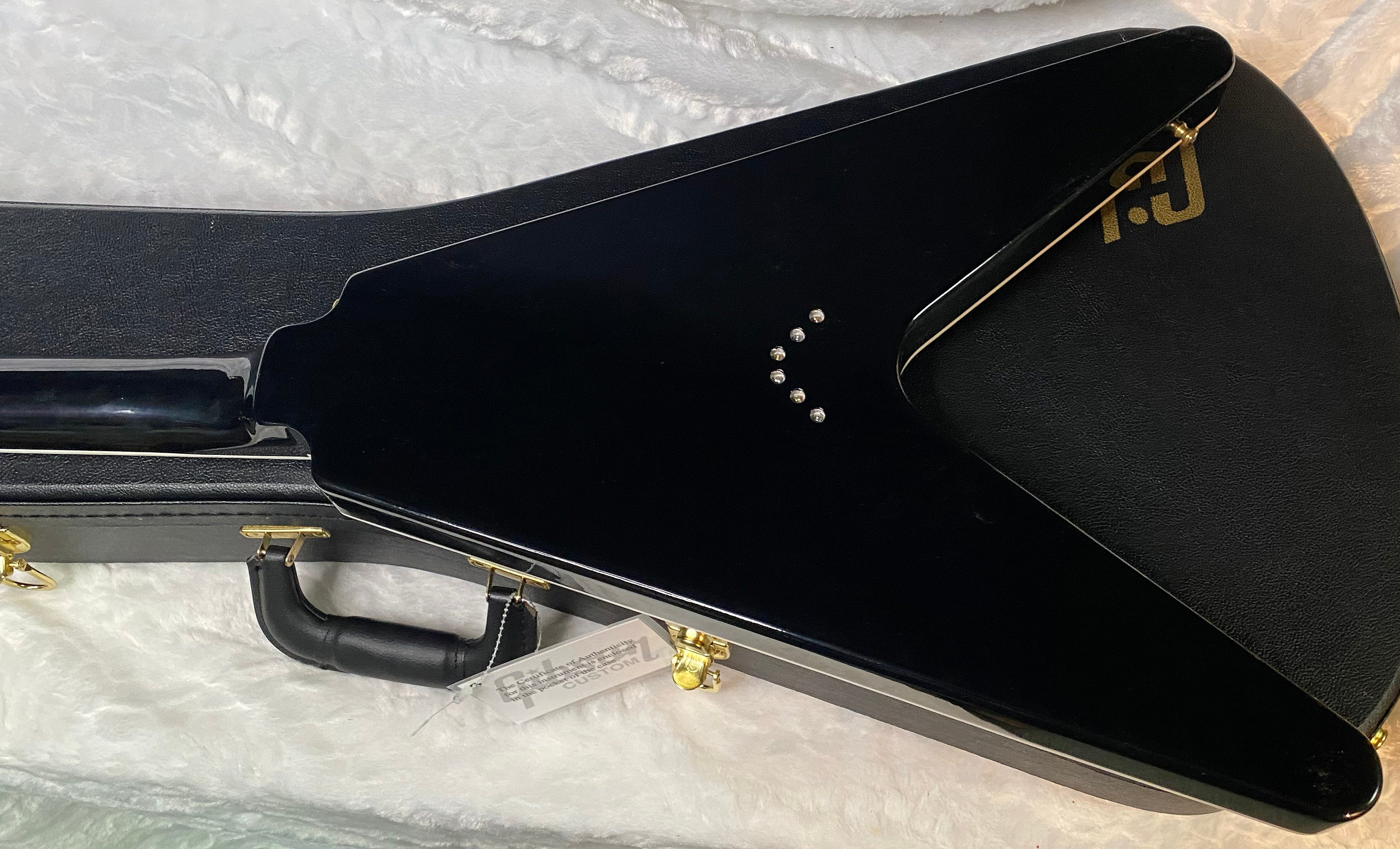 NEW! Gibson Custom Shop Flying V Custom - Cobra Black Curly Flame Top - Authorized Dealer - Ultra RARE! 7.1 lbs - G07007
