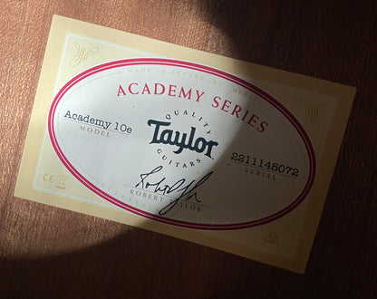 NEW! Taylor Academy 10e Acoustic-Electric Guitar - Natural - 4.1lbs - Authorized Dealer - G06265