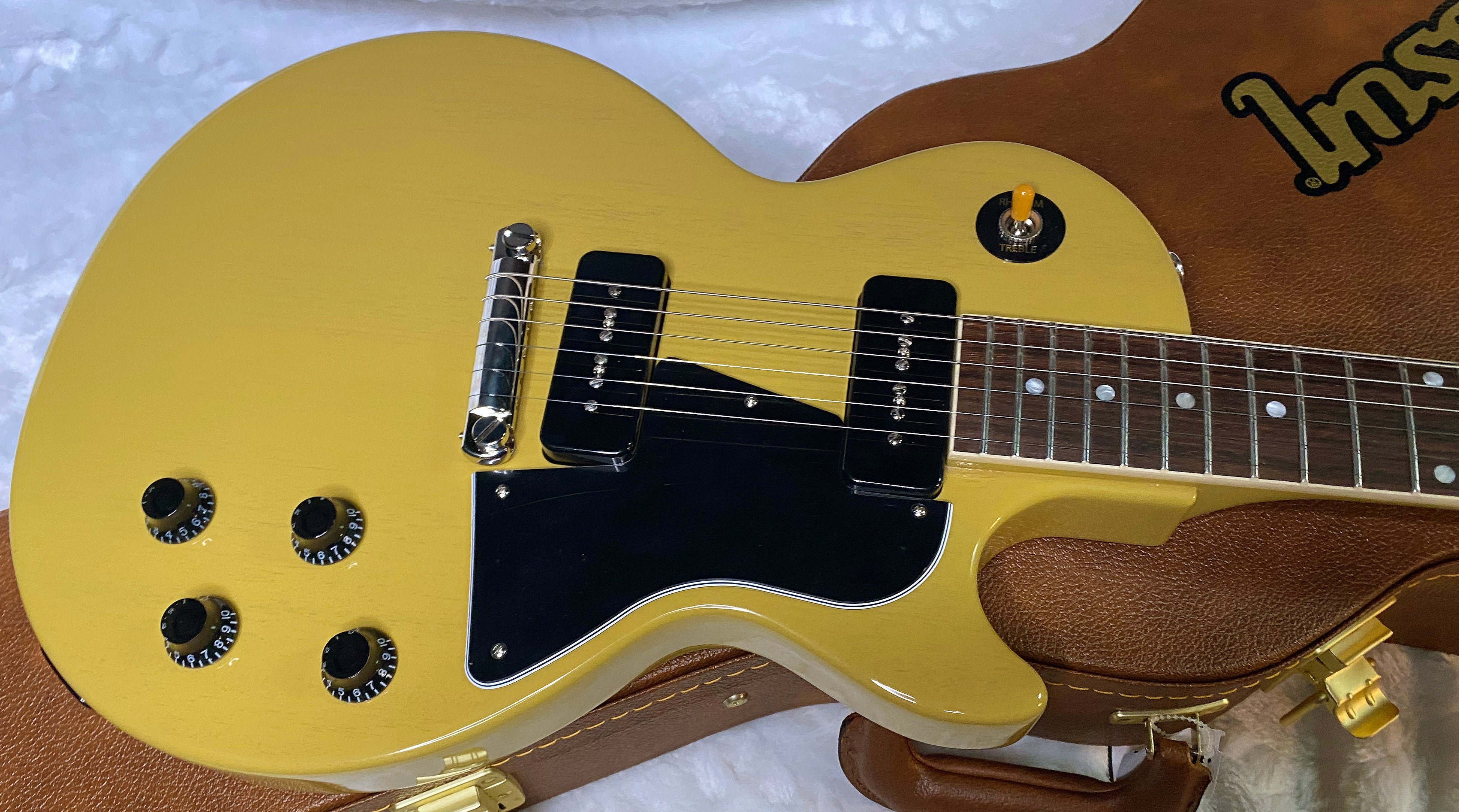 NEW ! Gibson Les Paul Special TV Yellow - 7.4 lbs - Authorized Dealer - G07015