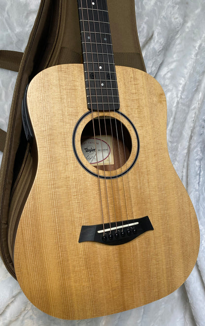 NEW! Taylor Baby Taylor BT1e Walnut Acoustic Guitar - Natural Sitka Spruce - 3.3lbs - Authorized Dealer - G06287