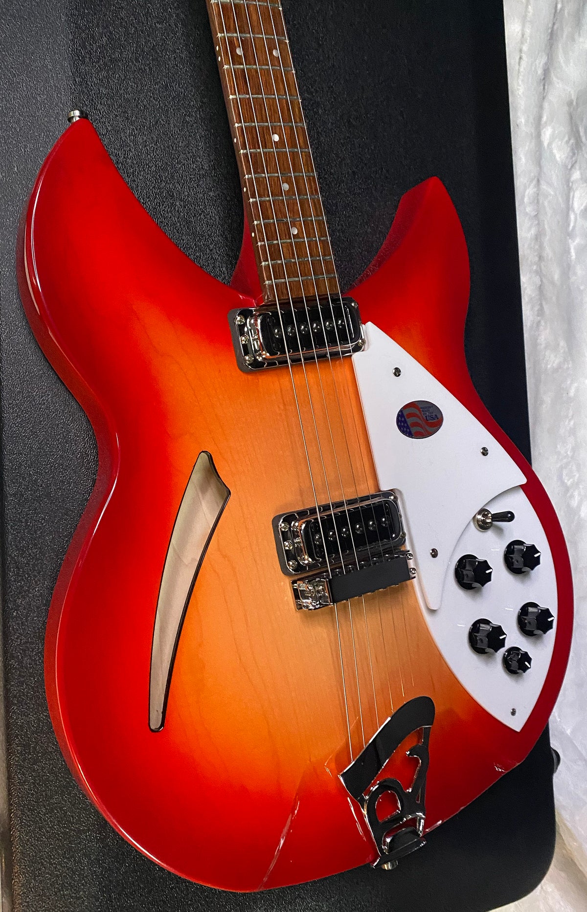 NEW! Rickenbacker 330 Fire Glo FG Fireglo - Semi Hollow Electric Guitar - Authorized Dealer - 7.65 lbs - G07726