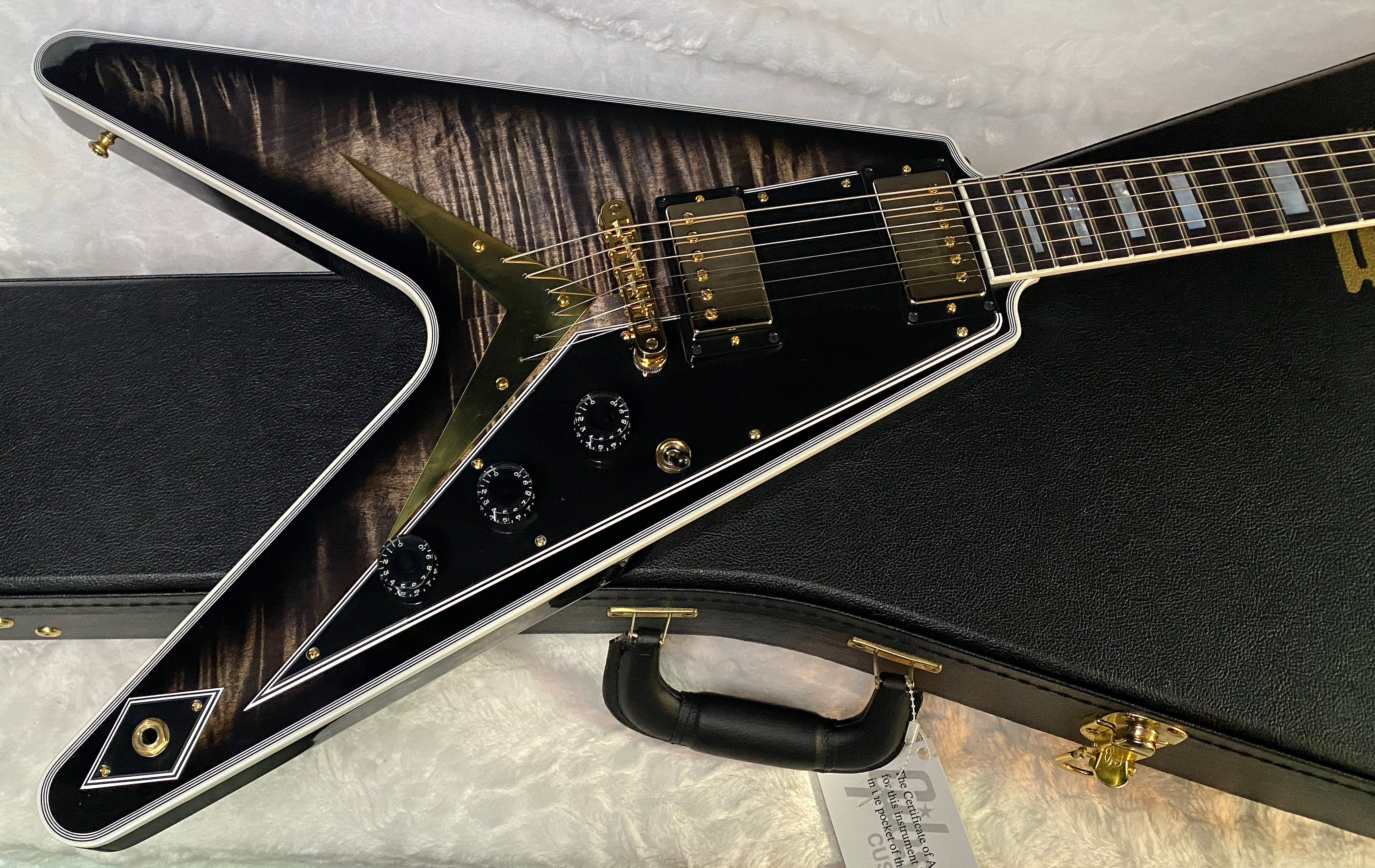 NEW! Gibson Custom Shop Flying V Custom - Cobra Black Curly Flame Top - Authorized Dealer - Ultra RARE! 7.1 lbs - G07006