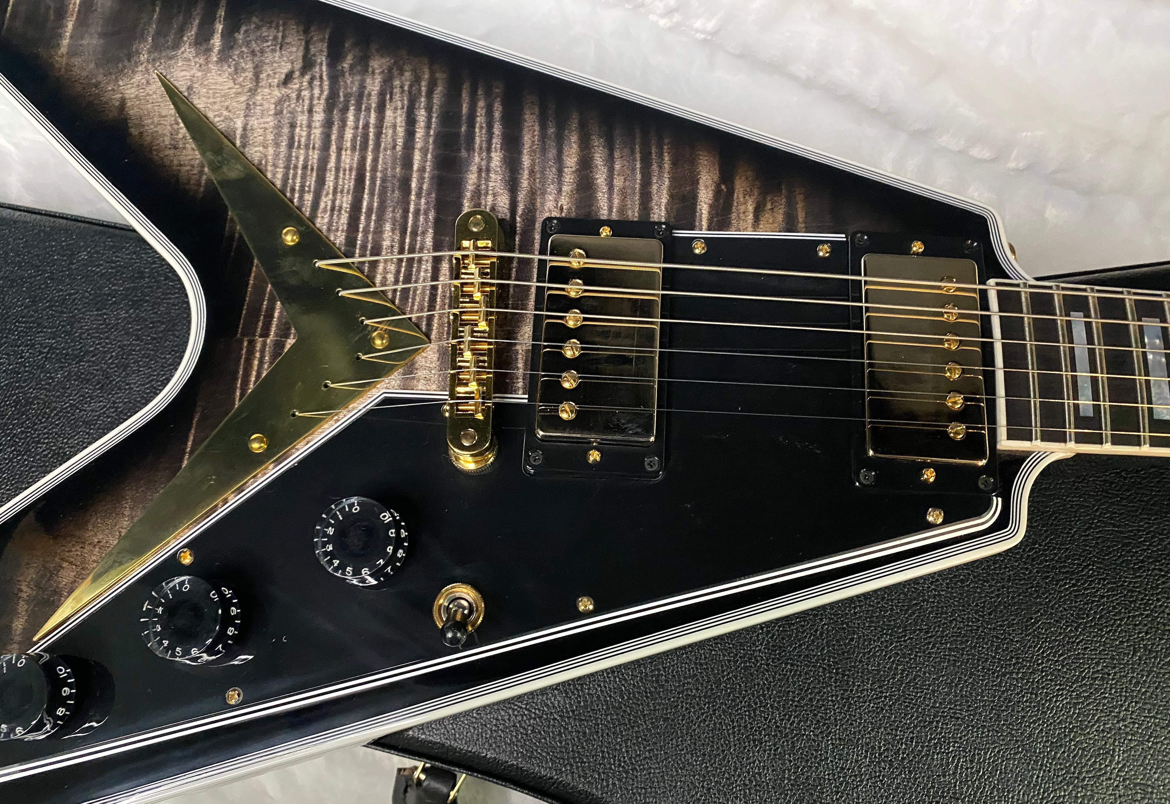 NEW! Gibson Custom Shop Flying V Custom - Cobra Black Curly Flame Top - Authorized Dealer - Ultra RARE! 7.1 lbs - G07006