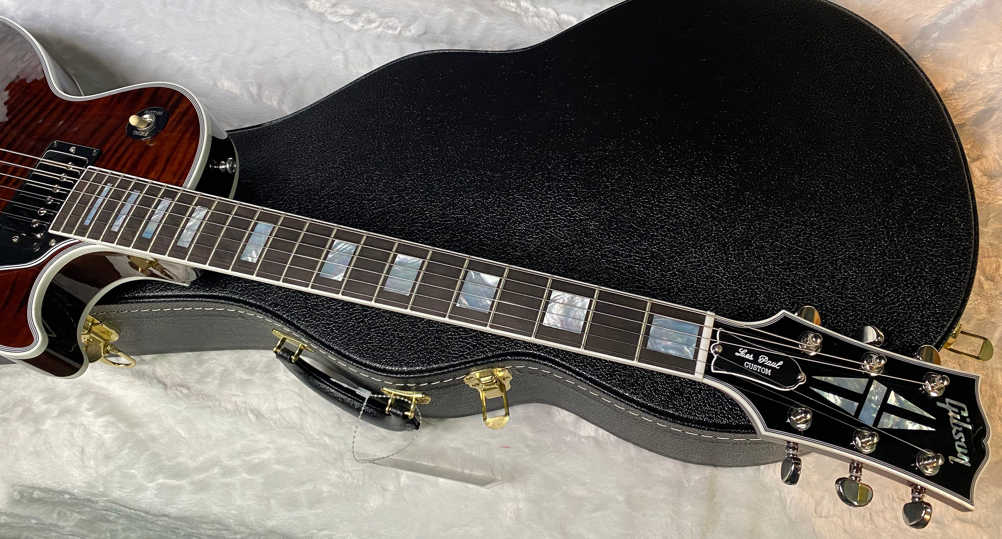 NEW! Gibson Dealer Select Custom Shop Les Paul Custom - Hand Picked AAA Figured Flame Top - Root Beer / Walnut Finish - Authorized Dealer - 8.6 lbs - G07009