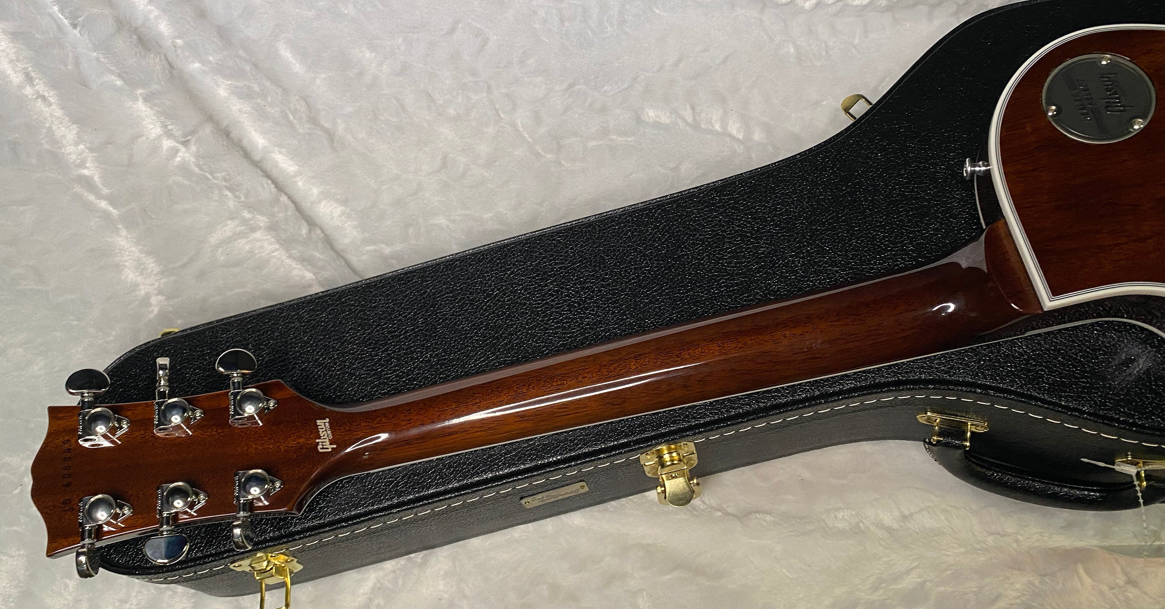 NEW! Gibson Dealer Select Custom Shop Les Paul Custom - Hand Picked AAA Figured Flame Top - Root Beer / Walnut Finish - Authorized Dealer - 8.6 lbs - G07009
