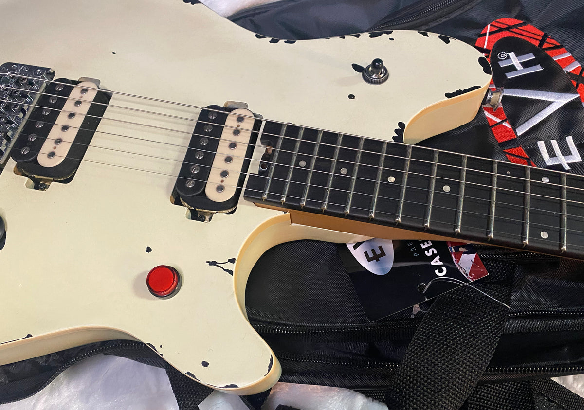 NEW ! EVH  Limited Edition Wolfgang Special Striped Series, Ebony Fingerboard, Distressed Ivory - 7lbs - Authorized Dealer - G07649