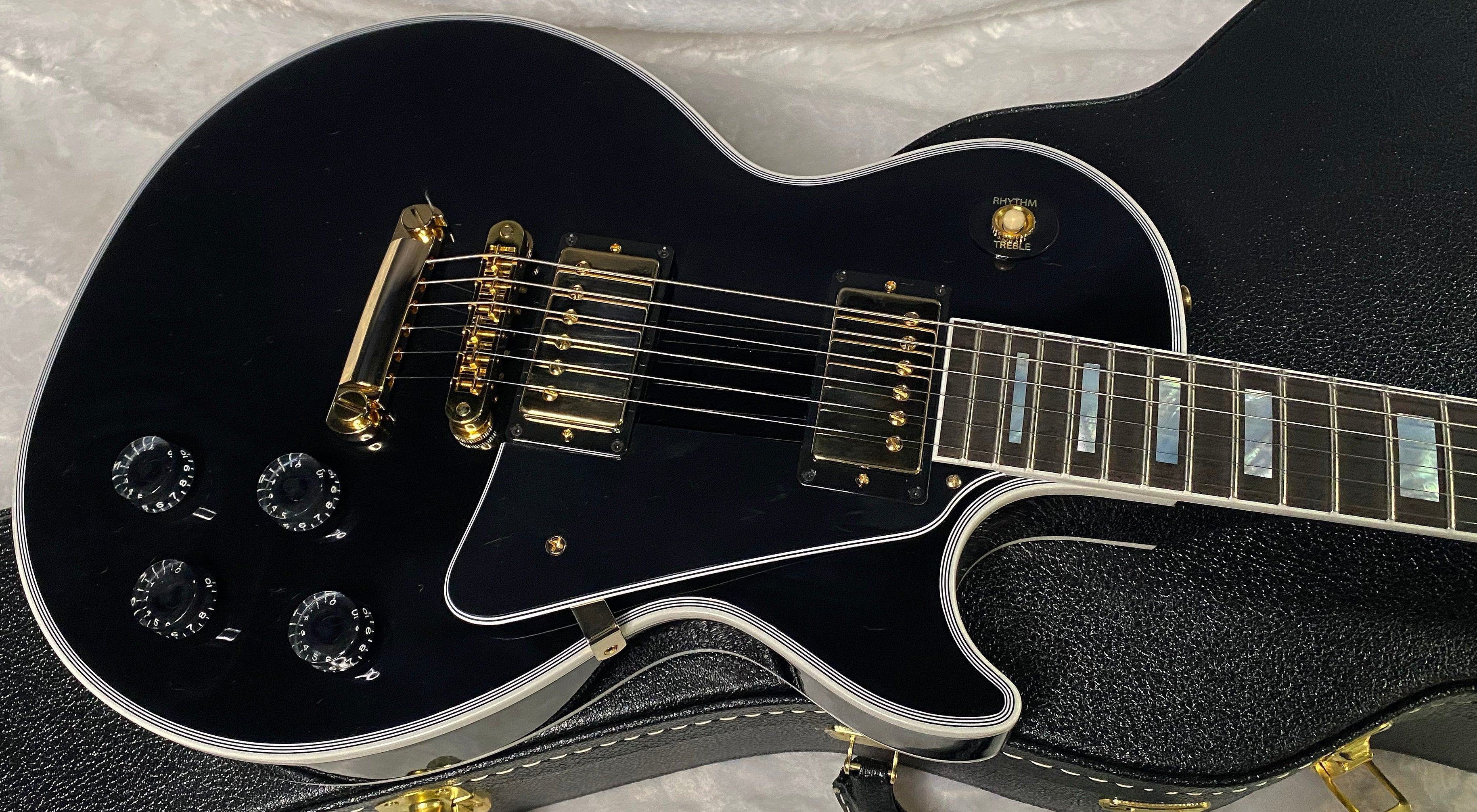 NEW! Gibson Custom Shop Les Paul Custom - Ebony Fingerboard - Authorized Dealer - 11 lbs of TONE! - G06337
