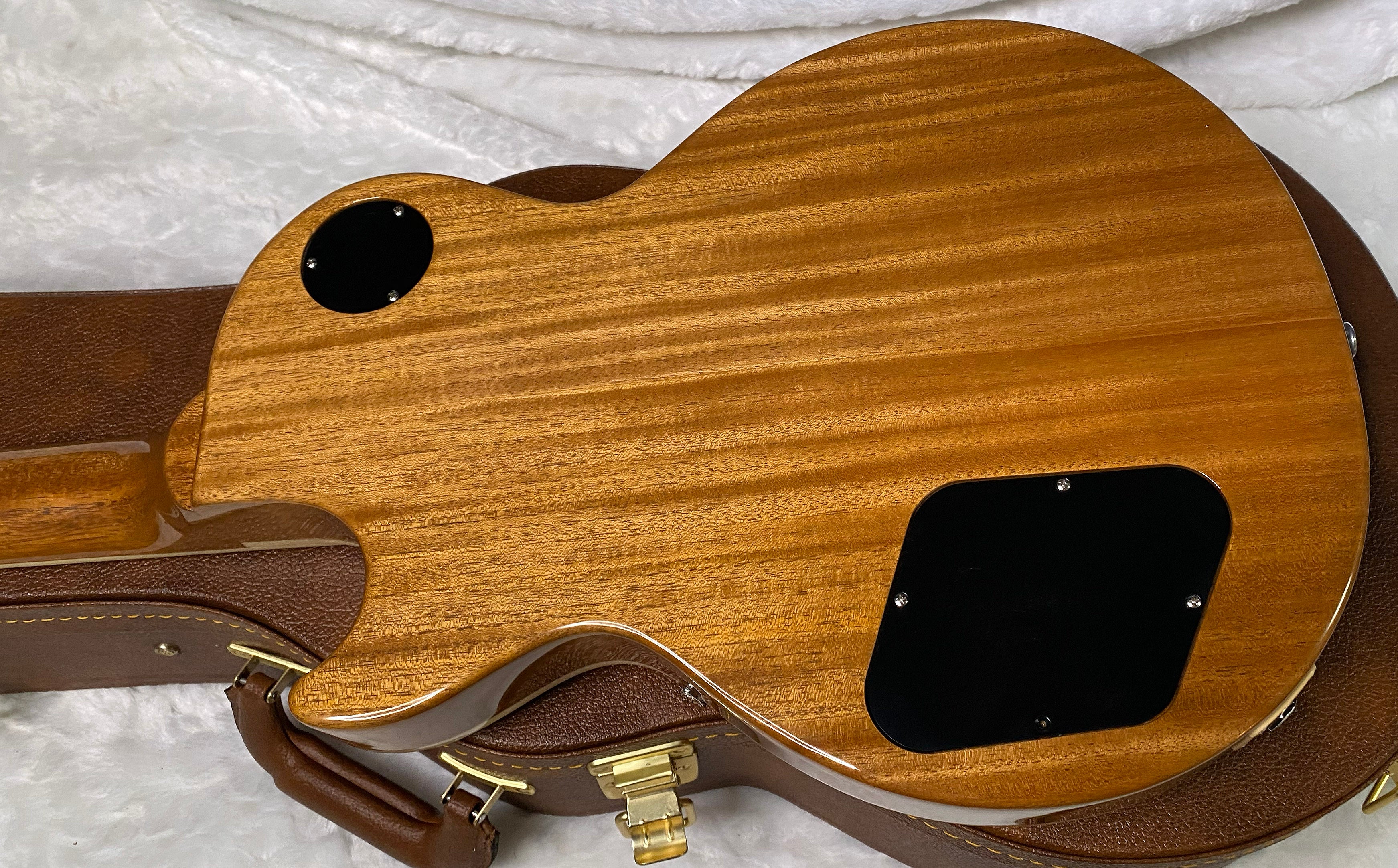 NEW! Gibson Les Paul Standard '50s P-90 - Gold Top - Authorized Dealer - 9.2 lbs - G06341