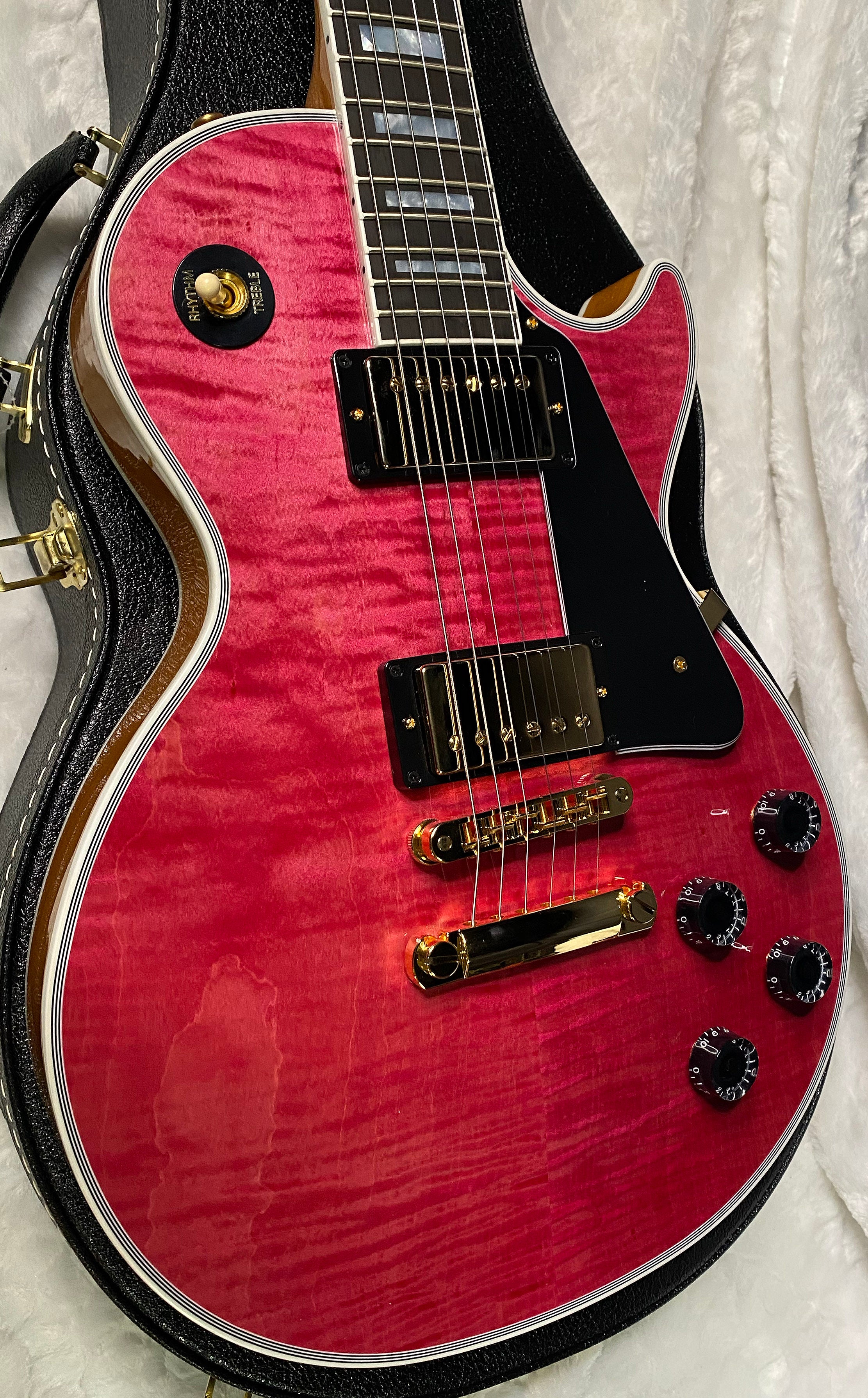NEW! Gibson Dealer Select Custom Shop Les Paul Custom AAA Figured Top - Transparent Pink - Authorized Dealer - WOW! 8.8 lbs - G06328