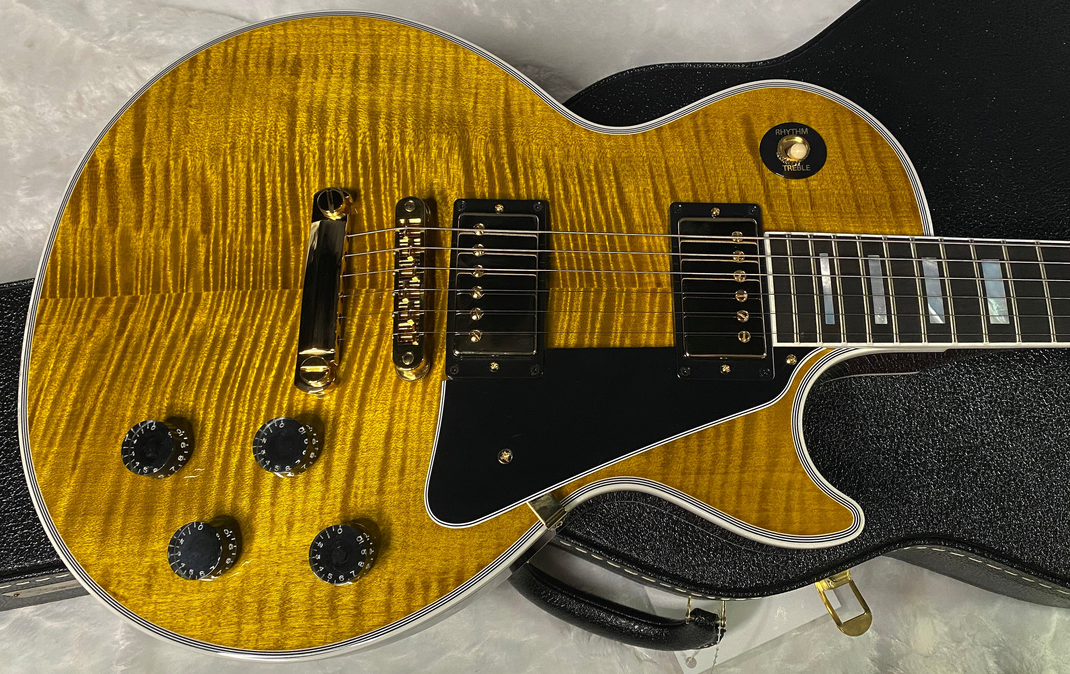 NEW! Gibson Dealer Select Custom Shop Les Paul Custom AAA Figured Flame Top - Green Tiger - Authorized Dealer - WOW! 8.4 lbs - G06343