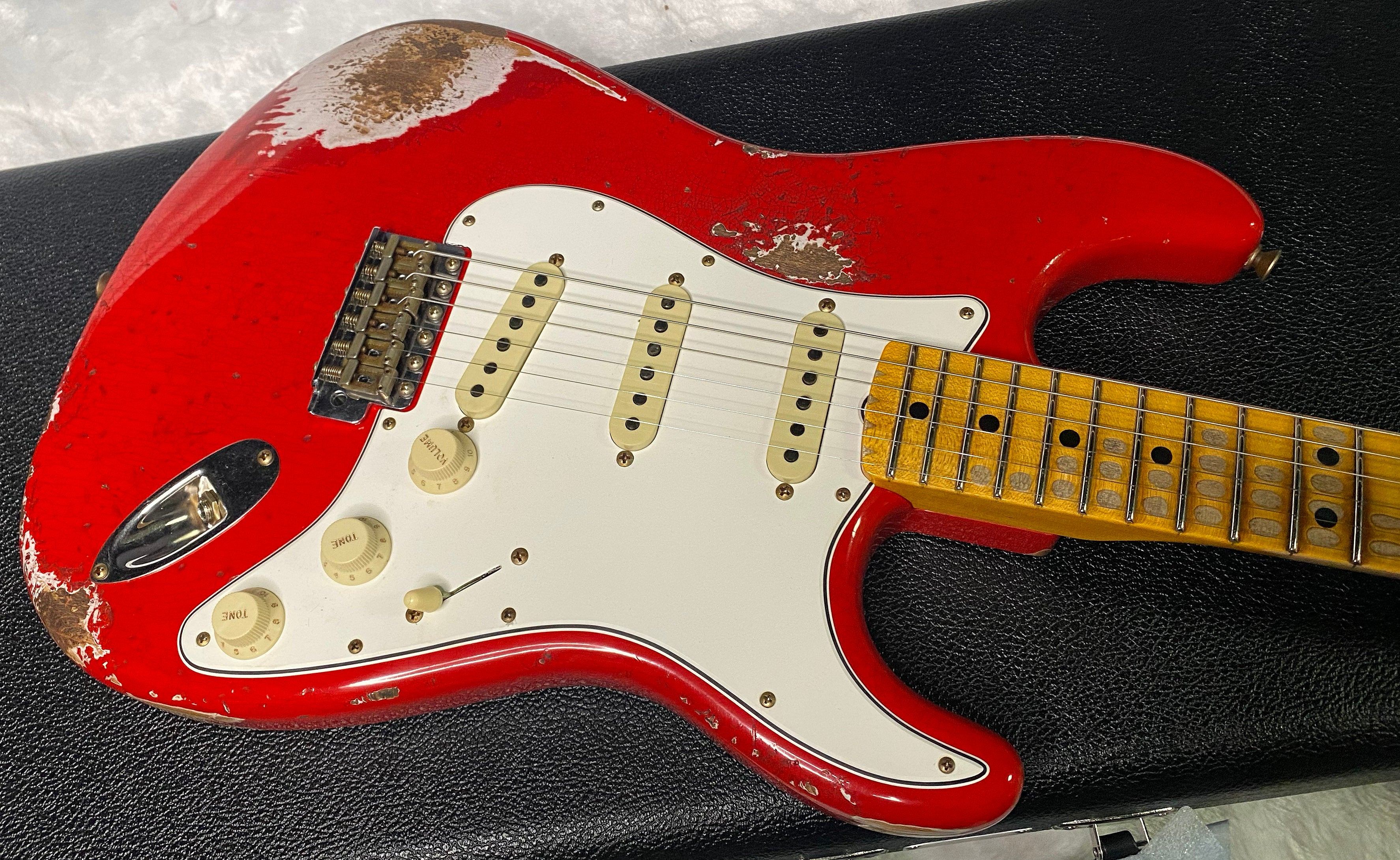 NEW! Fender Custom Shop Special Run '69 Stratocaster Heavy Relic - Handwound P/U's - Aged Ferrari Red - Reverse Headstock - 7.9lbs - Authorized Dealer - One OFF! SUPER RARE! G07043