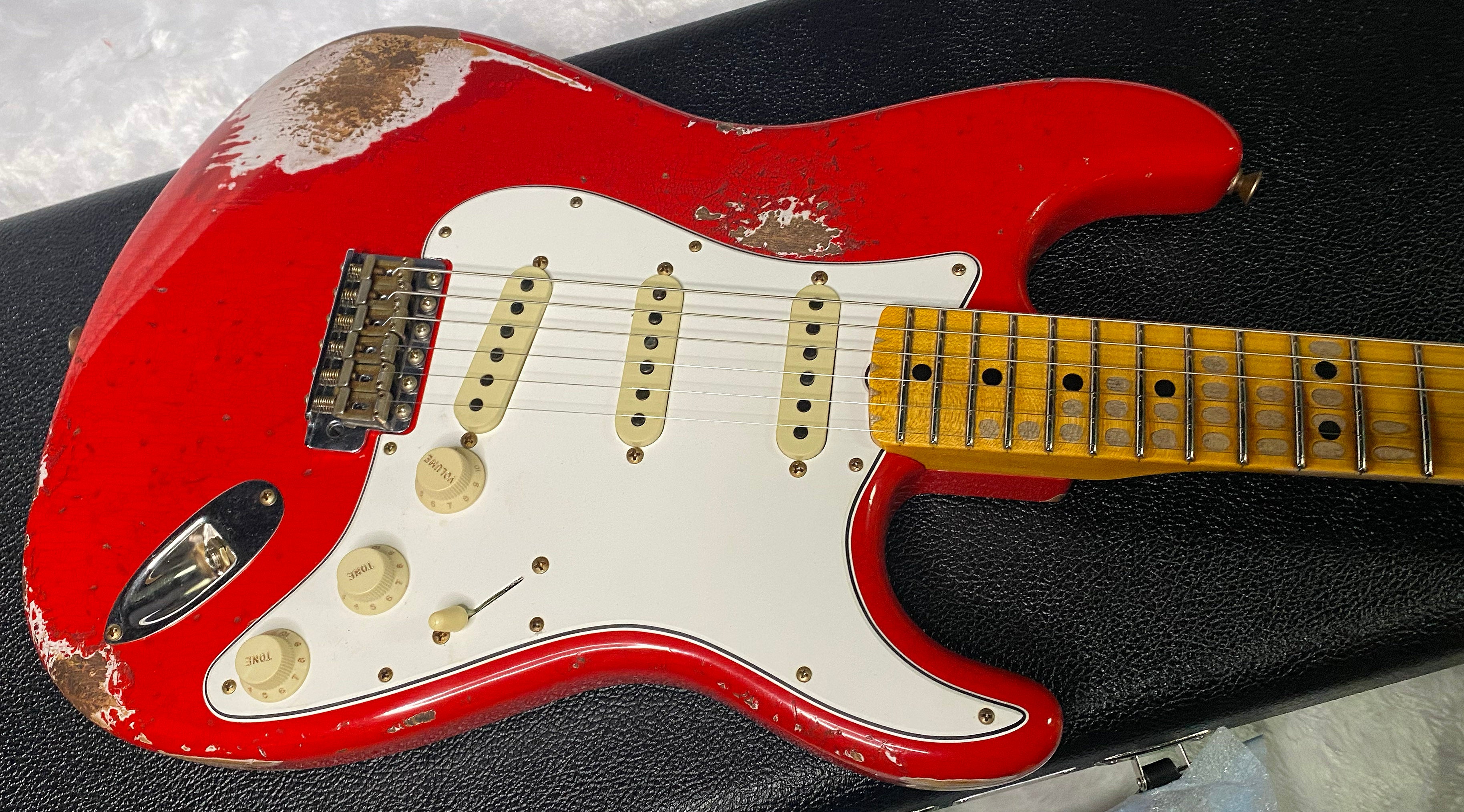 NEW! Fender Custom Shop Special Run '69 Stratocaster Heavy Relic - Handwound P/U's - Aged Ferrari Red - Reverse Headstock - 7.9lbs - Authorized Dealer - One OFF! SUPER RARE! G07043