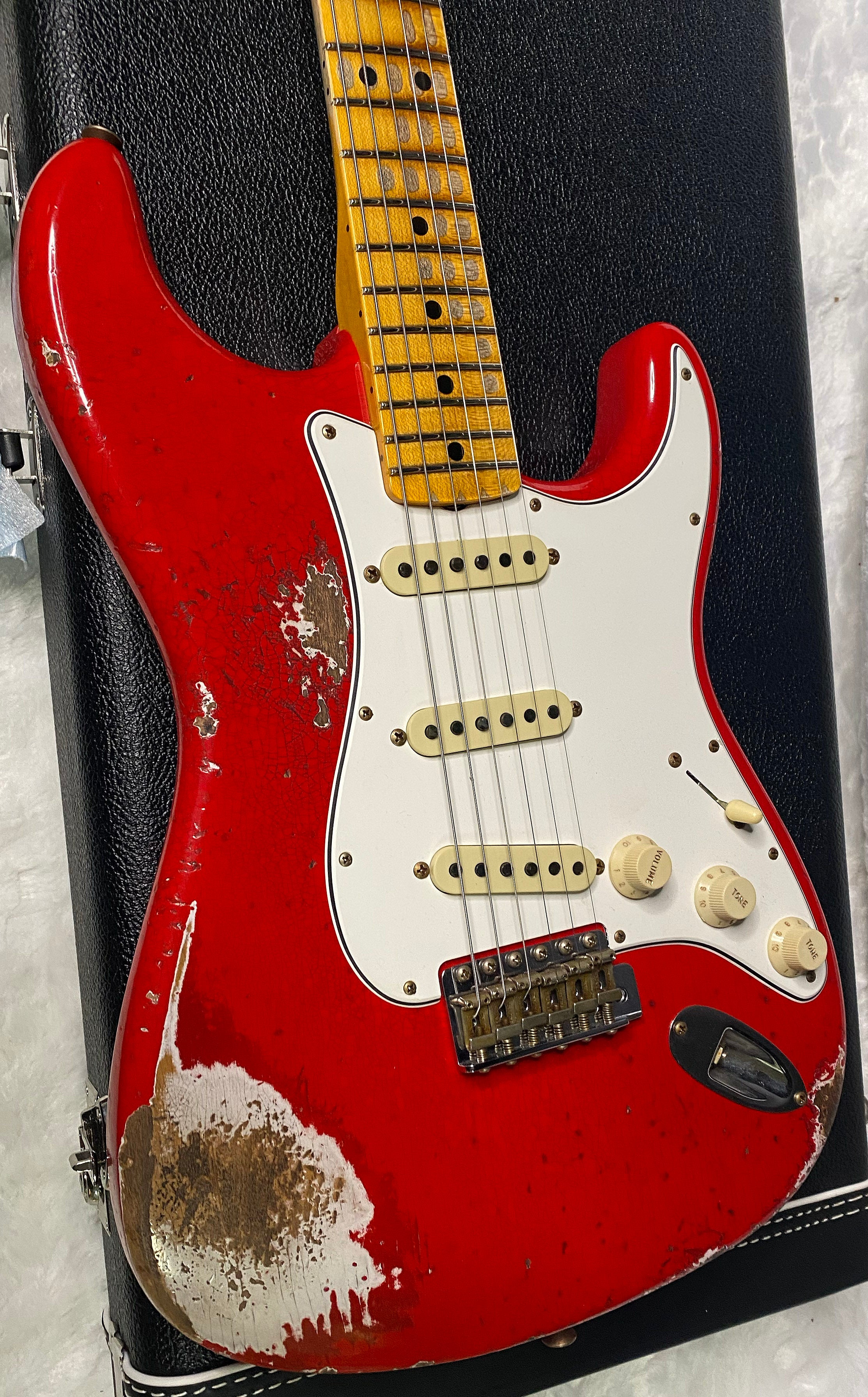 NEW! Fender Custom Shop Special Run '69 Stratocaster Heavy Relic - Handwound P/U's - Aged Ferrari Red - Reverse Headstock - 7.9lbs - Authorized Dealer - One OFF! SUPER RARE! G07043