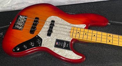 NEW ! Fender American Professional Jazz Bass Maple Fingerboard - Ash Body - Aged Cherry Burst - Authorized Dealer - In-Stock! G07754