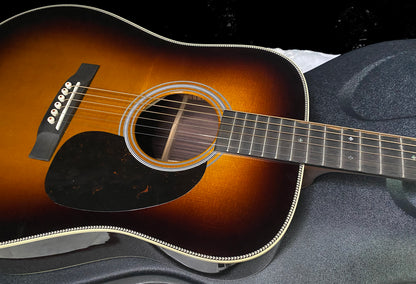 NEW! Martin Martin HD-28 Standard Series 6-string Acoustic Guitar - 1935 Sunburst - New Spec - 10Y25HD28SUNBURST - Authorized Dealer - 4.4lbs - G07755