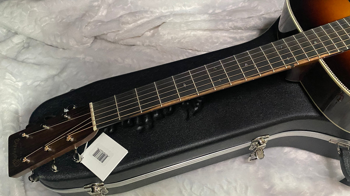 NEW! Martin Martin HD-28 Standard Series 6-string Acoustic Guitar - 1935 Sunburst - New Spec - 10Y25HD28SUNBURST - Authorized Dealer - 4.4lbs - G07755