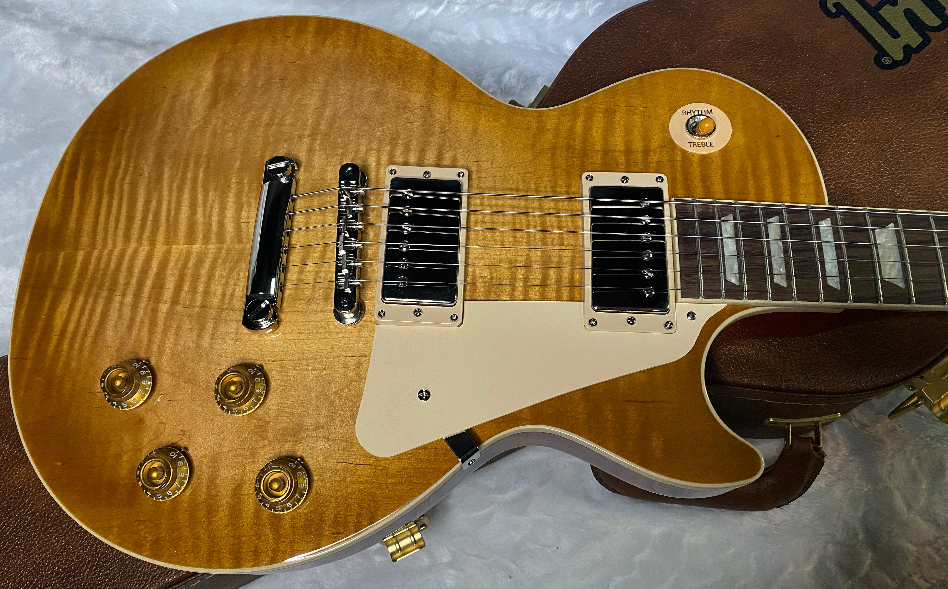 NEW! ! Gibson Les Paul 50's Standard - Custom Shop Dirty Lemon Finish - Beautiful Flame Top - Limited Edition - Authorized Dealer - 9.2 lbs - G06364