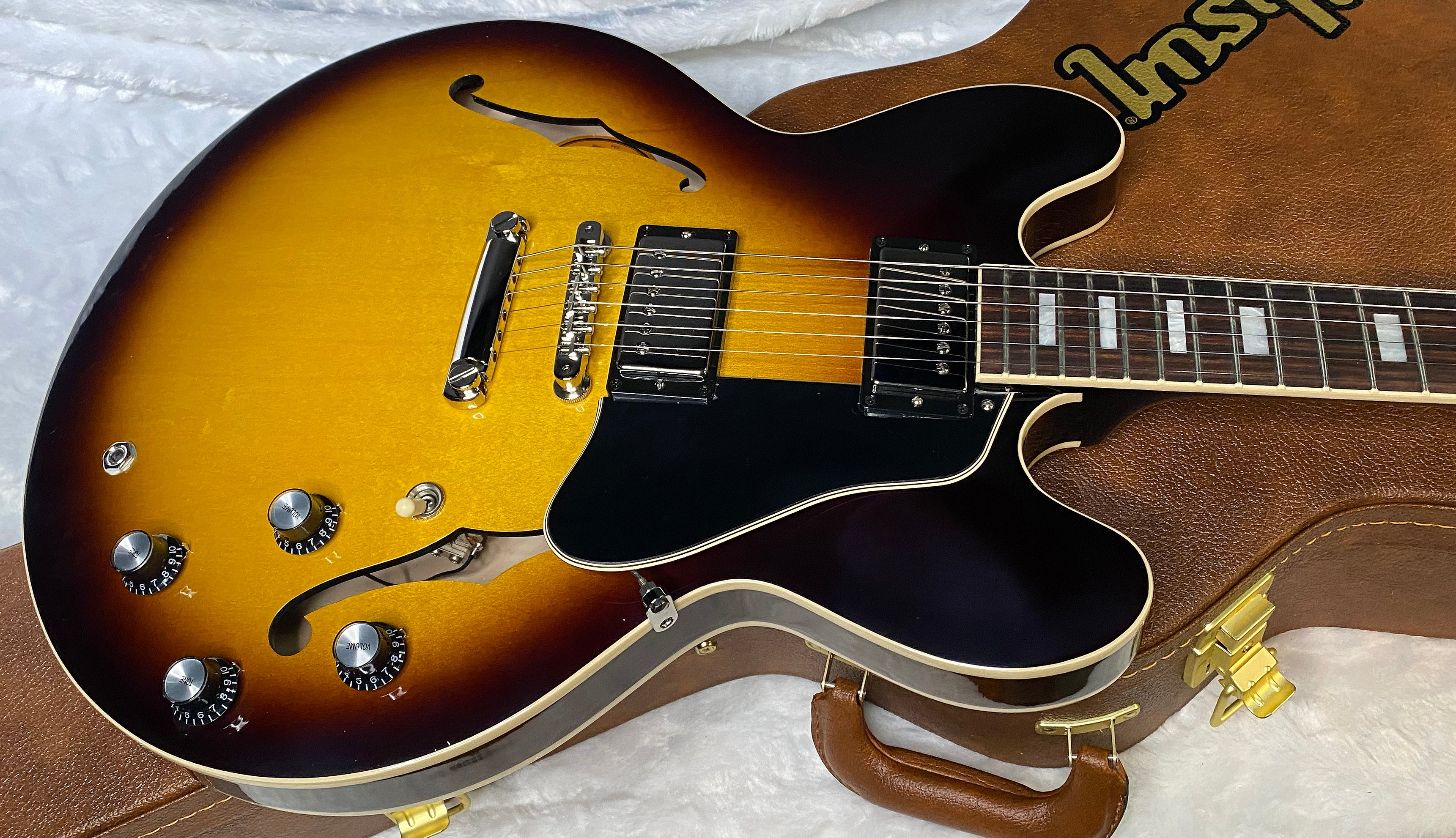 NEW ! Gibson ES-335 60s Semi-hollowbody Electric Guitar - Vintage Burst - Authorized Dealer - 8.2 lbs - G07061