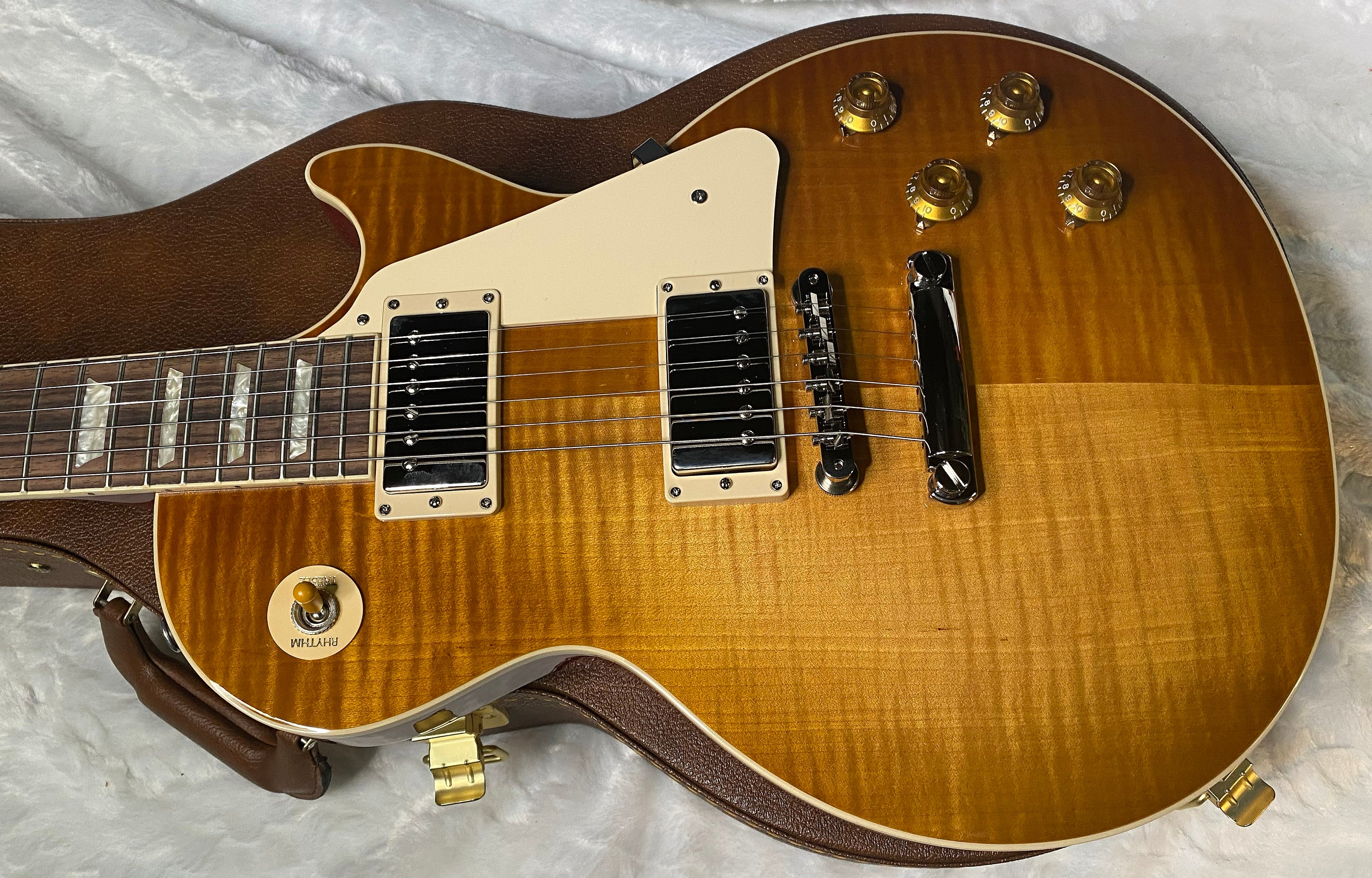 NEW! ! Gibson Les Paul 50's Standard - Custom Shop Dirty Lemon Finish - Beautiful Flame Top - Limited Edition - Authorized Dealer - 9.3 lbs - G06359