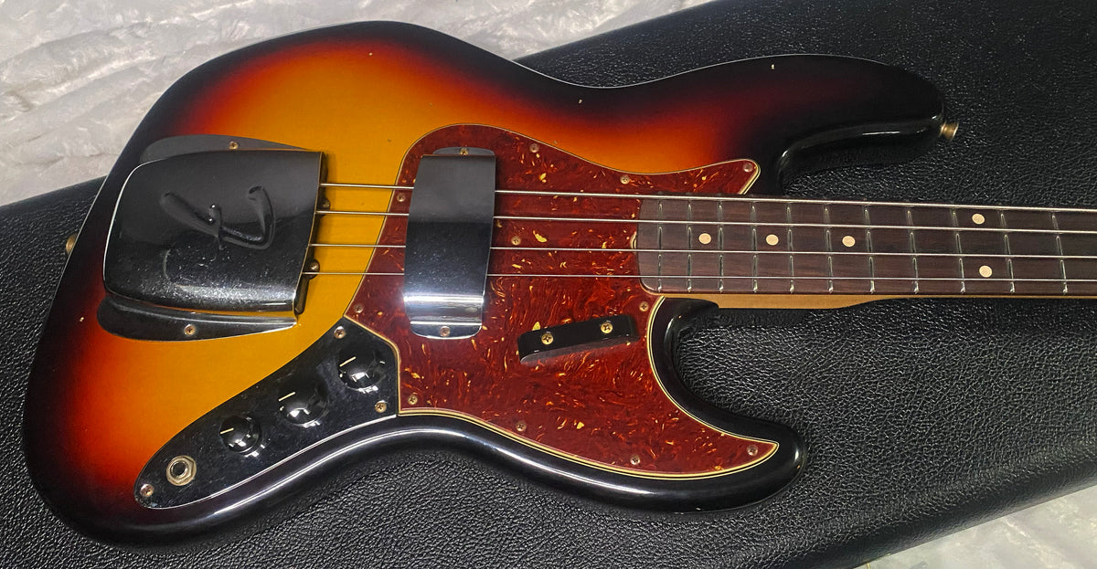 NEW! Fender Custom Shop 64 Jazz Bass Relic - Sunburst Finish - 9.35 lbs - Authorized Dealer - G07766