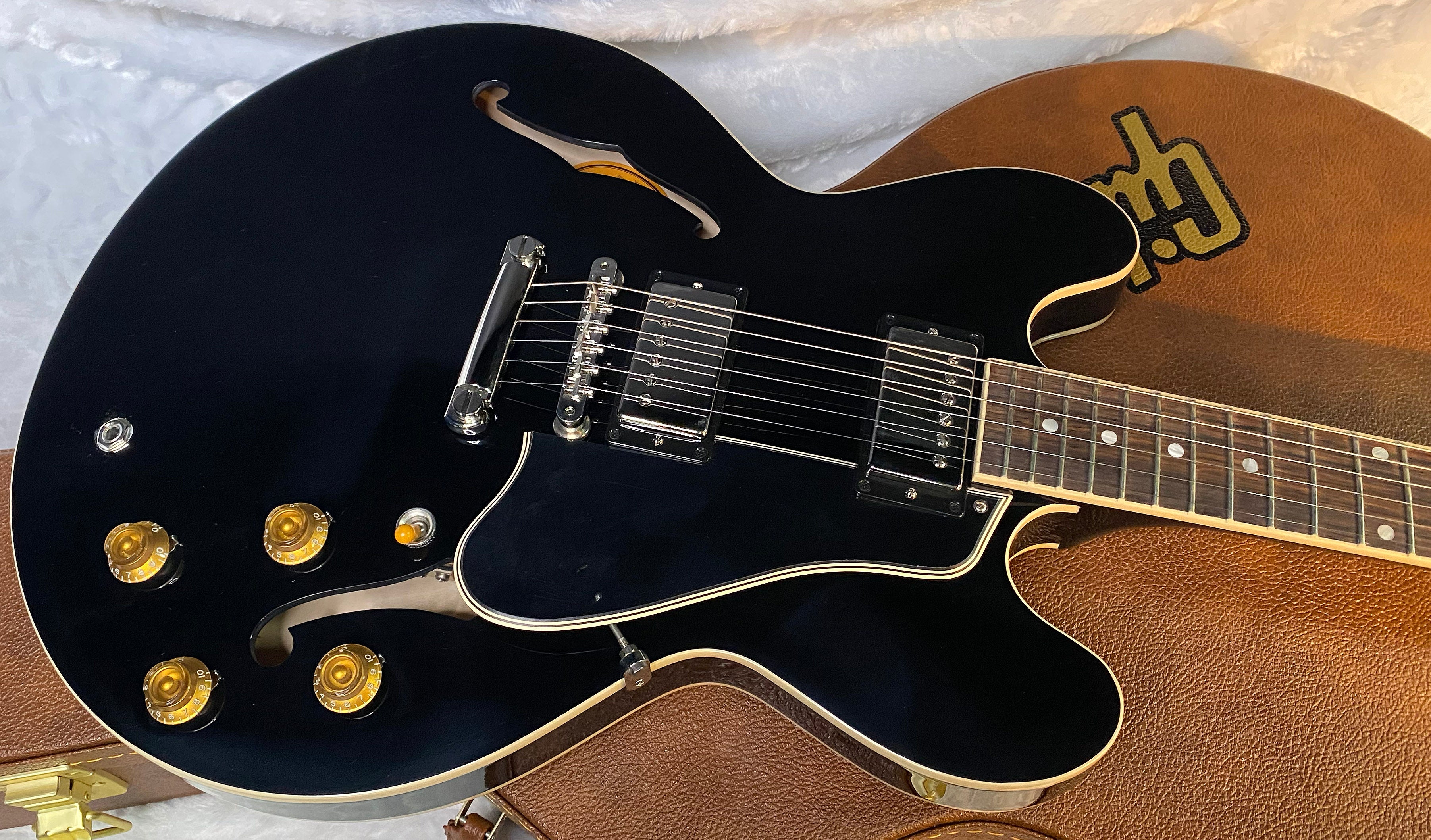 NEW ! Gibson ES-335 50s Semi-Hollowbody Electric Guitar - Ebony - Authorized Dealer - 8 lbs - G07034