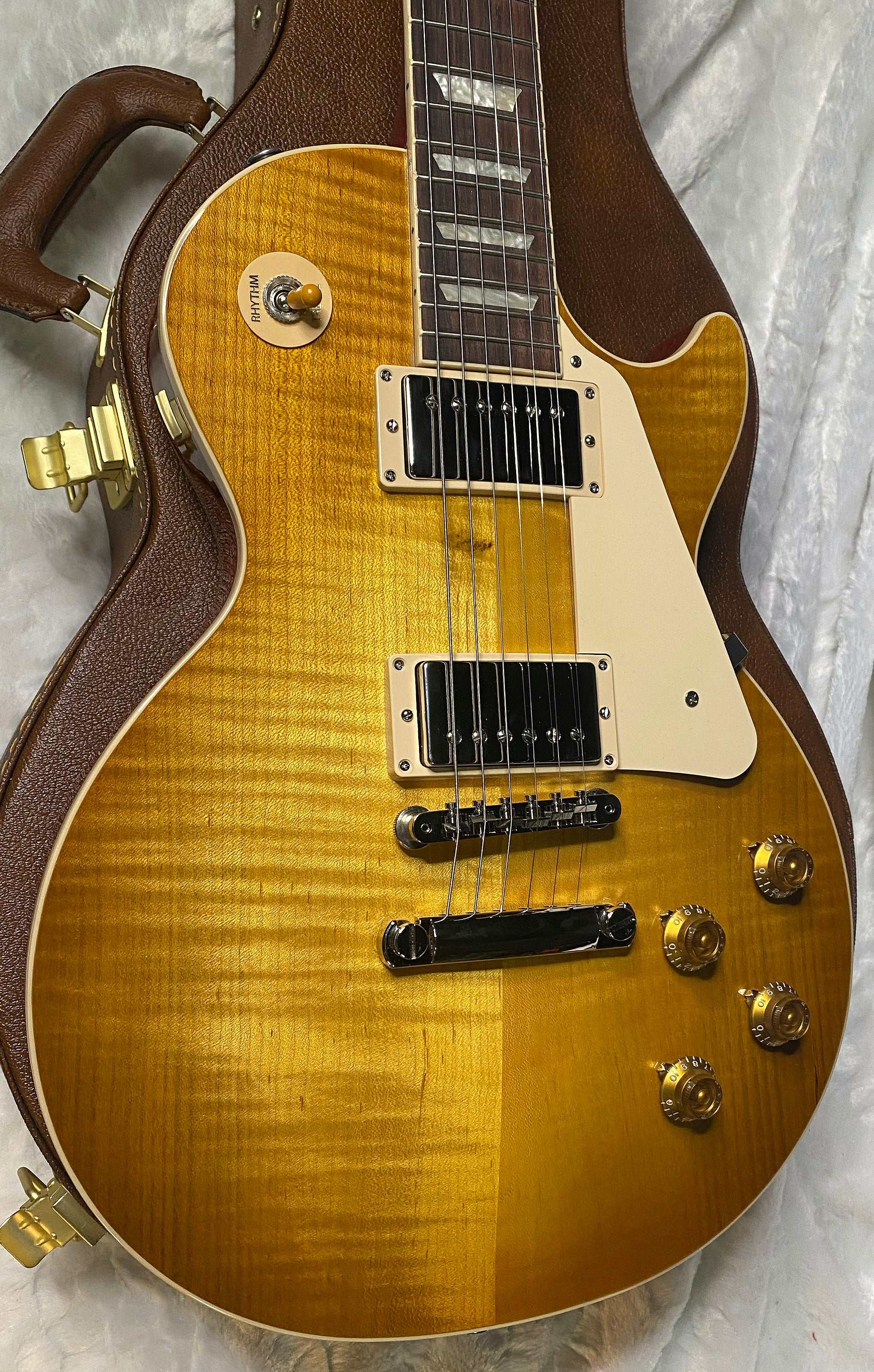 NEW! ! Gibson Les Paul 50's Standard - Custom Shop Dirty Lemon Finish - Limited Edition - Authorized Dealer - 9.4 lbs - G06355