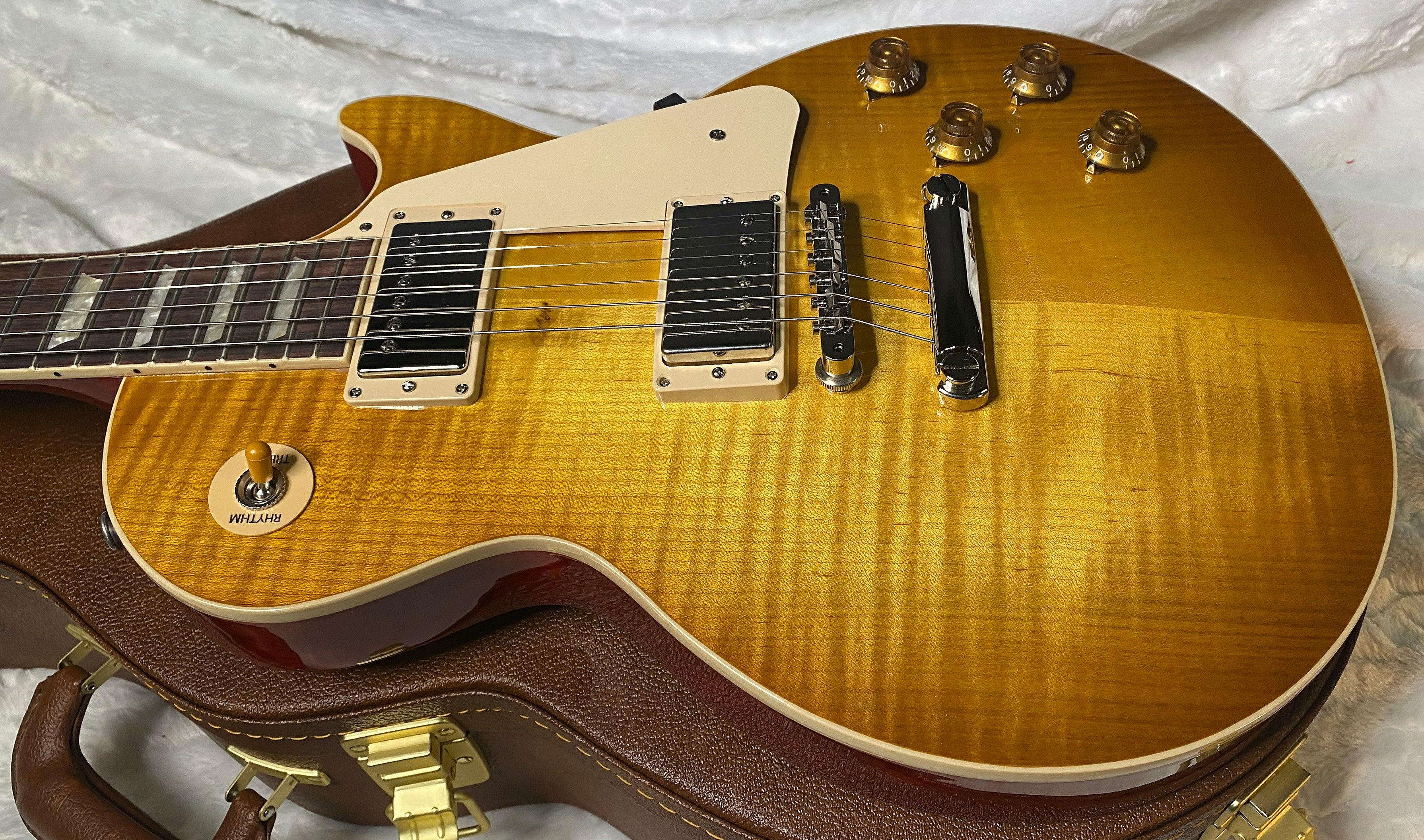 NEW! ! Gibson Les Paul 50's Standard - Custom Shop Dirty Lemon Finish - Limited Edition - Authorized Dealer - 9.4 lbs - G06355