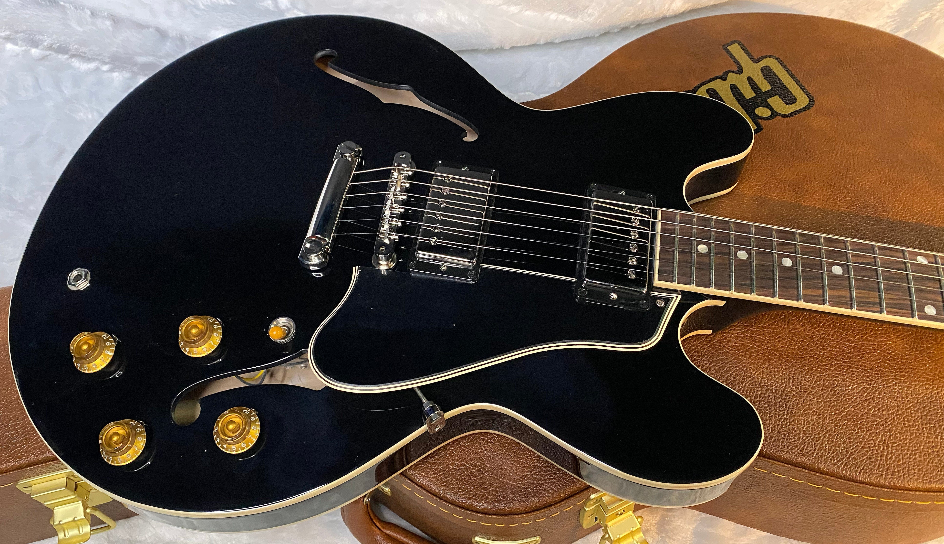 NEW ! Gibson ES-335 50s Semi-Hollowbody Electric Guitar - Ebony - Authorized Dealer - 7.7 lbs - G07038