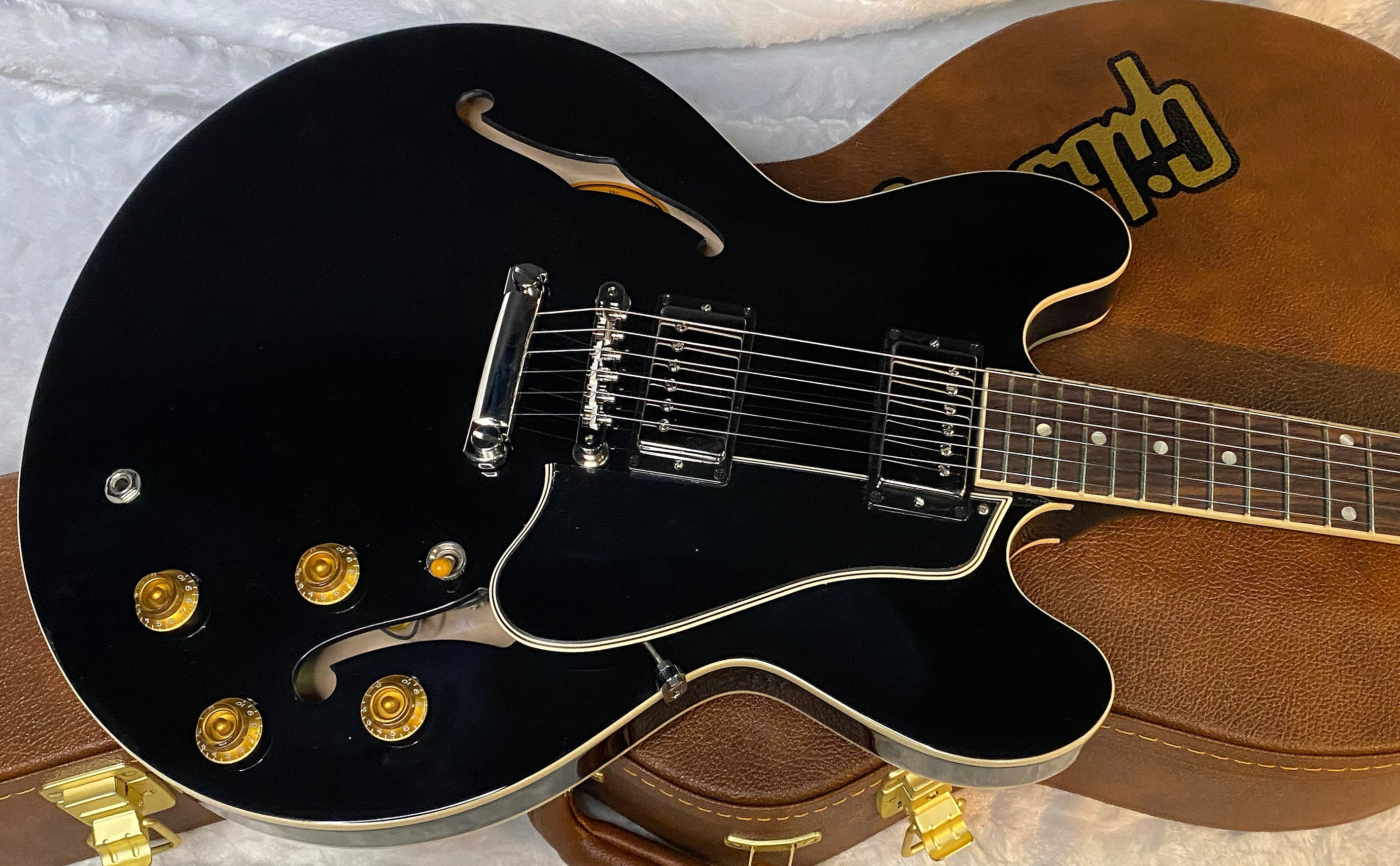 NEW ! Gibson ES-335 50s Semi-Hollowbody Electric Guitar - Ebony - Authorized Dealer - 7.7 lbs - G07038