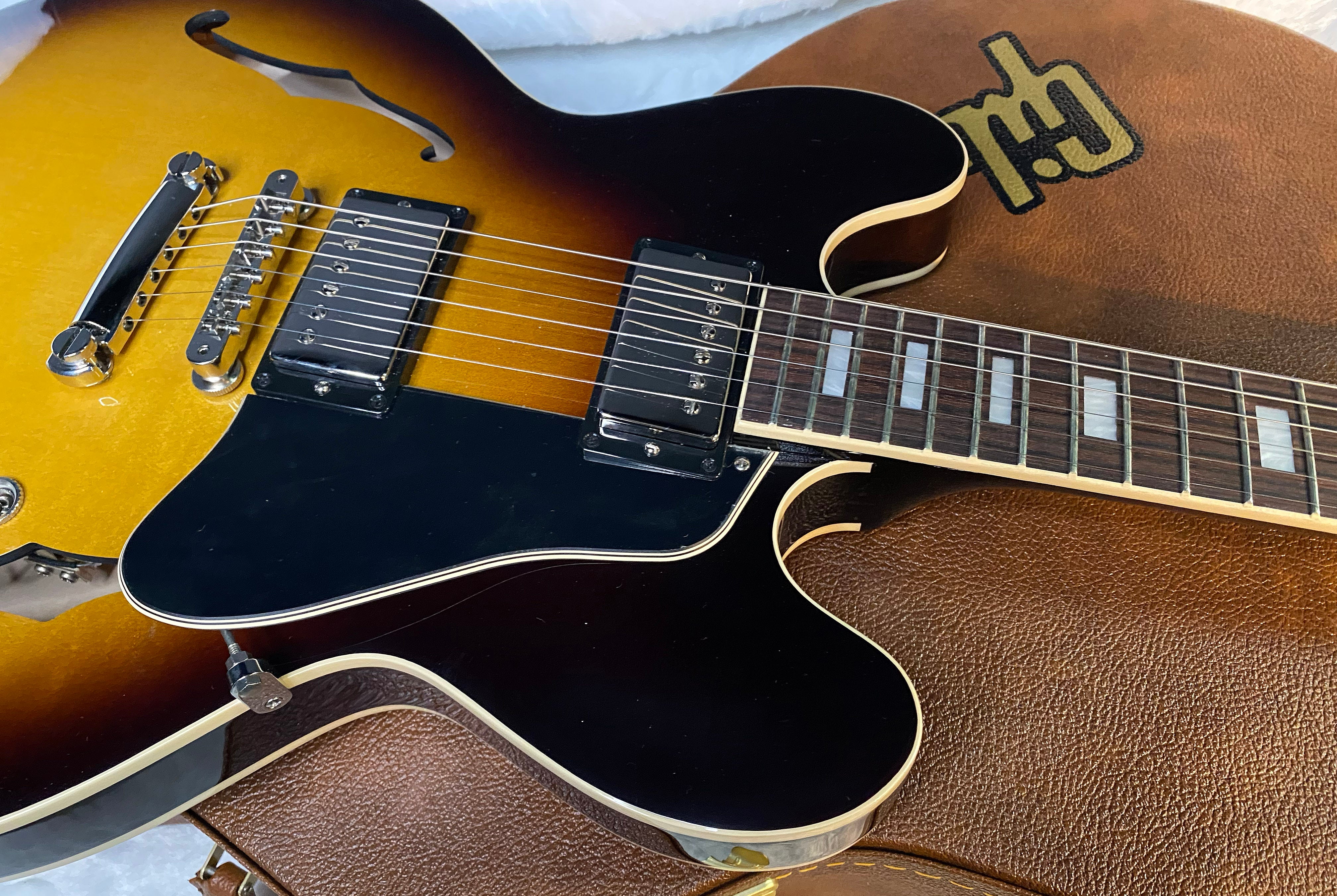 NEW ! Gibson ES-335 60s Semi-hollowbody Electric Guitar - Vintage Burst - Authorized Dealer - Only 7.8 lbs - G07028