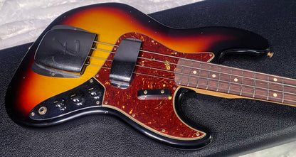 NEW! Fender Custom Shop 64 Jazz Bass Relic - 3-Tone Sunburst Finish - 9.45 lbs - Authorized Dealer - G07767