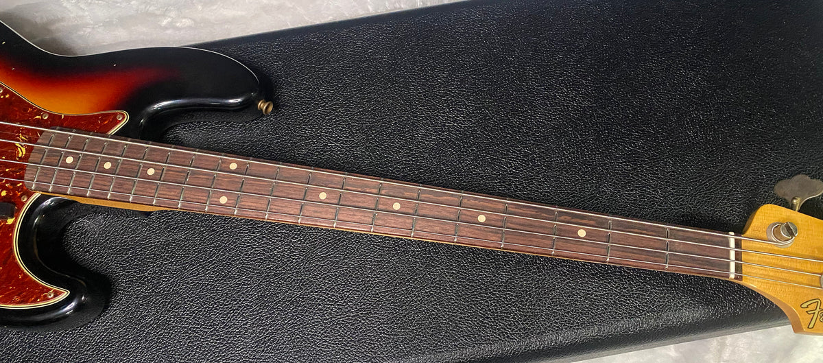 NEW! Fender Custom Shop 64 Jazz Bass Relic - 3-Tone Sunburst Finish - 9.45 lbs - Authorized Dealer - G07767