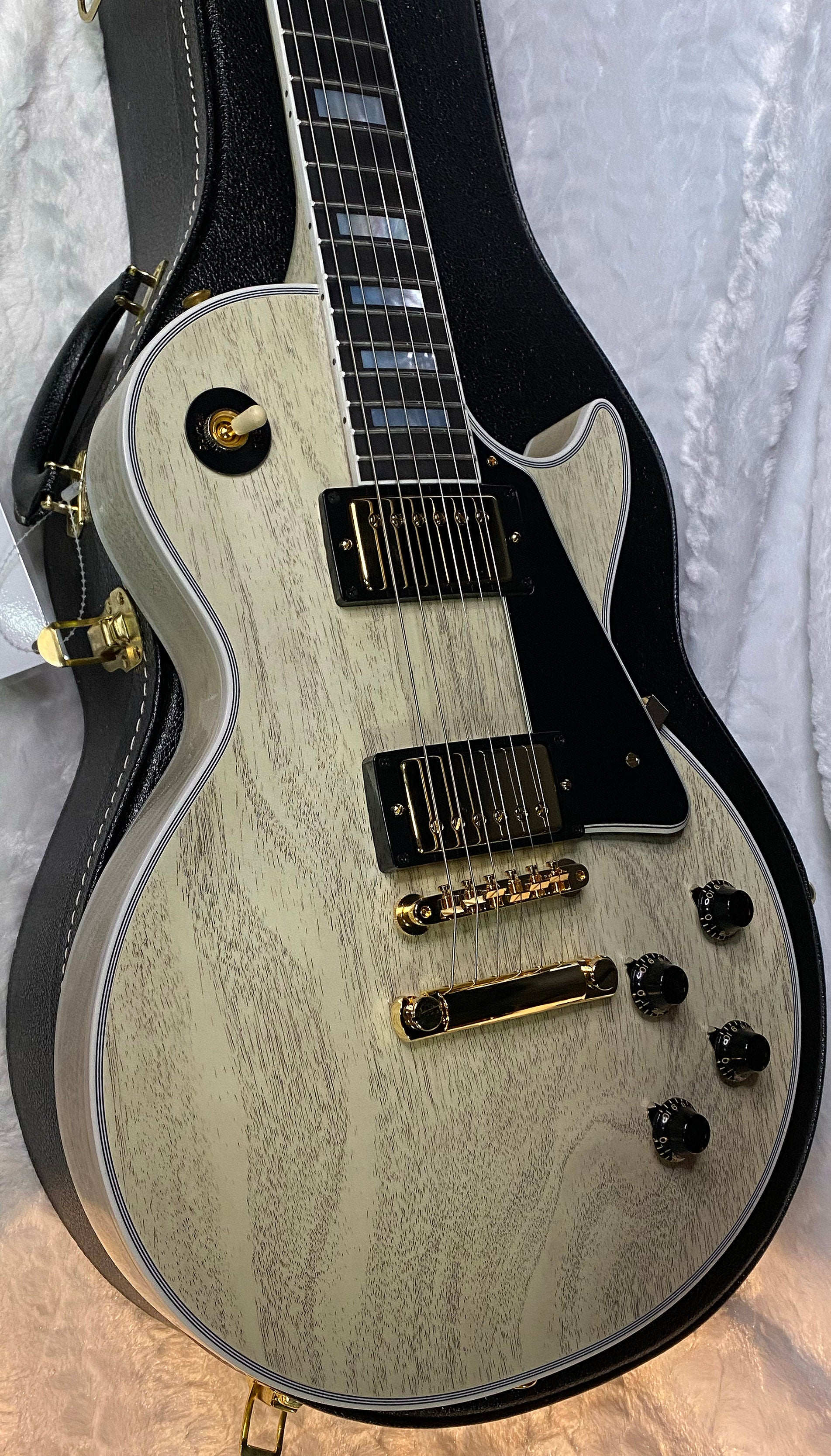 NEW! Gibson Les Paul Custom 1957 Reissue VOS - Custom Ordered in TV White - Custom Shop - 8.7 lbs - Authorized Dealer - G07035