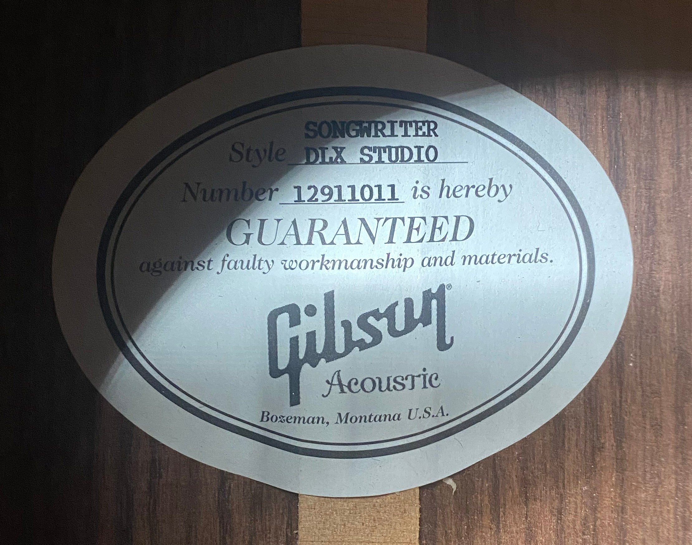 MINTY! 2011 Gibson Songwriter Deluxe Acoustic-Electric Guitar - Natural Finish - Authorized Dealer - 5lbs - Serial #12911011