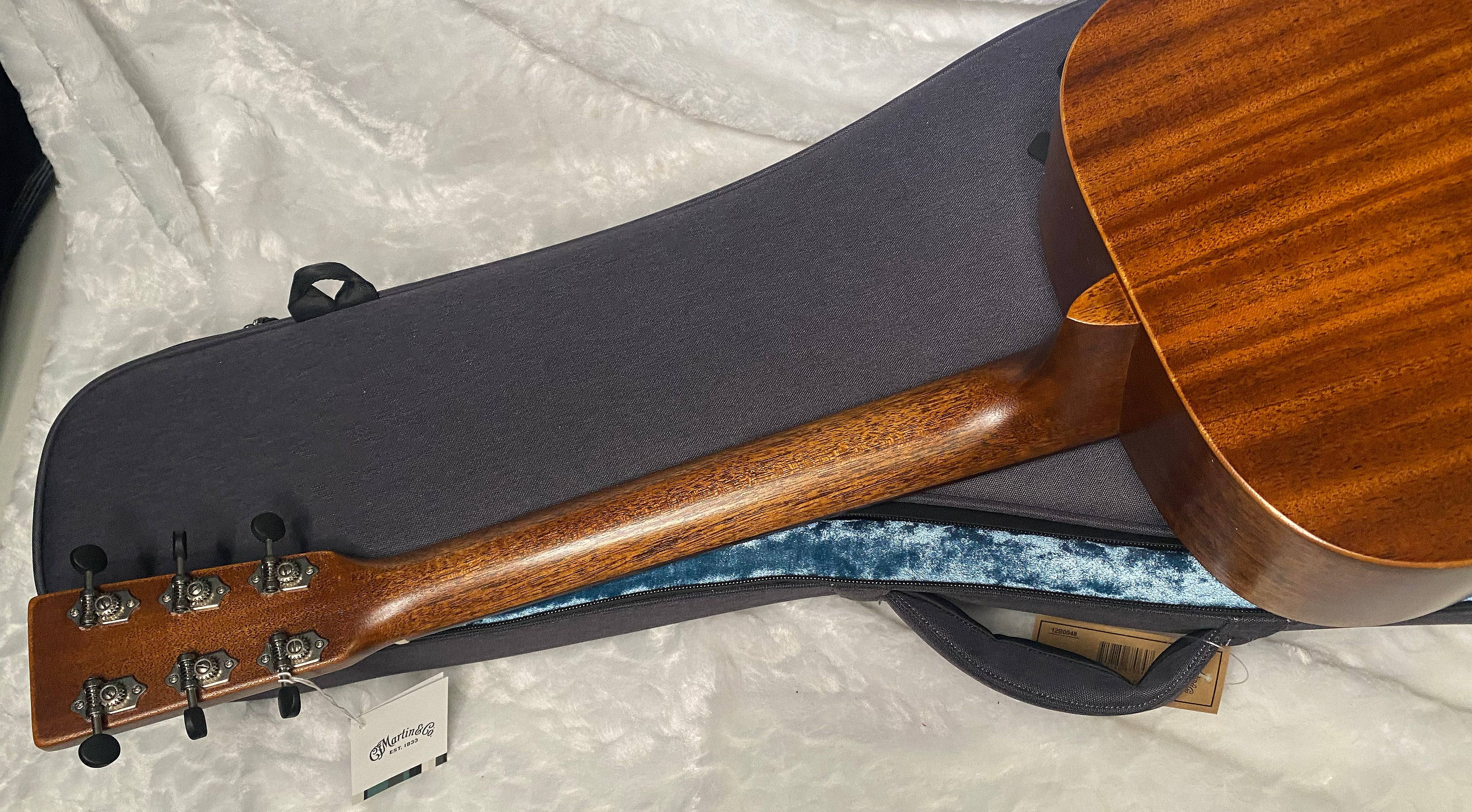 NEW ! Martin D15M StreetMaster Acoustic Guitar - Mahogany Burst - 3.85 lbs - Authorized Dealer - G06369