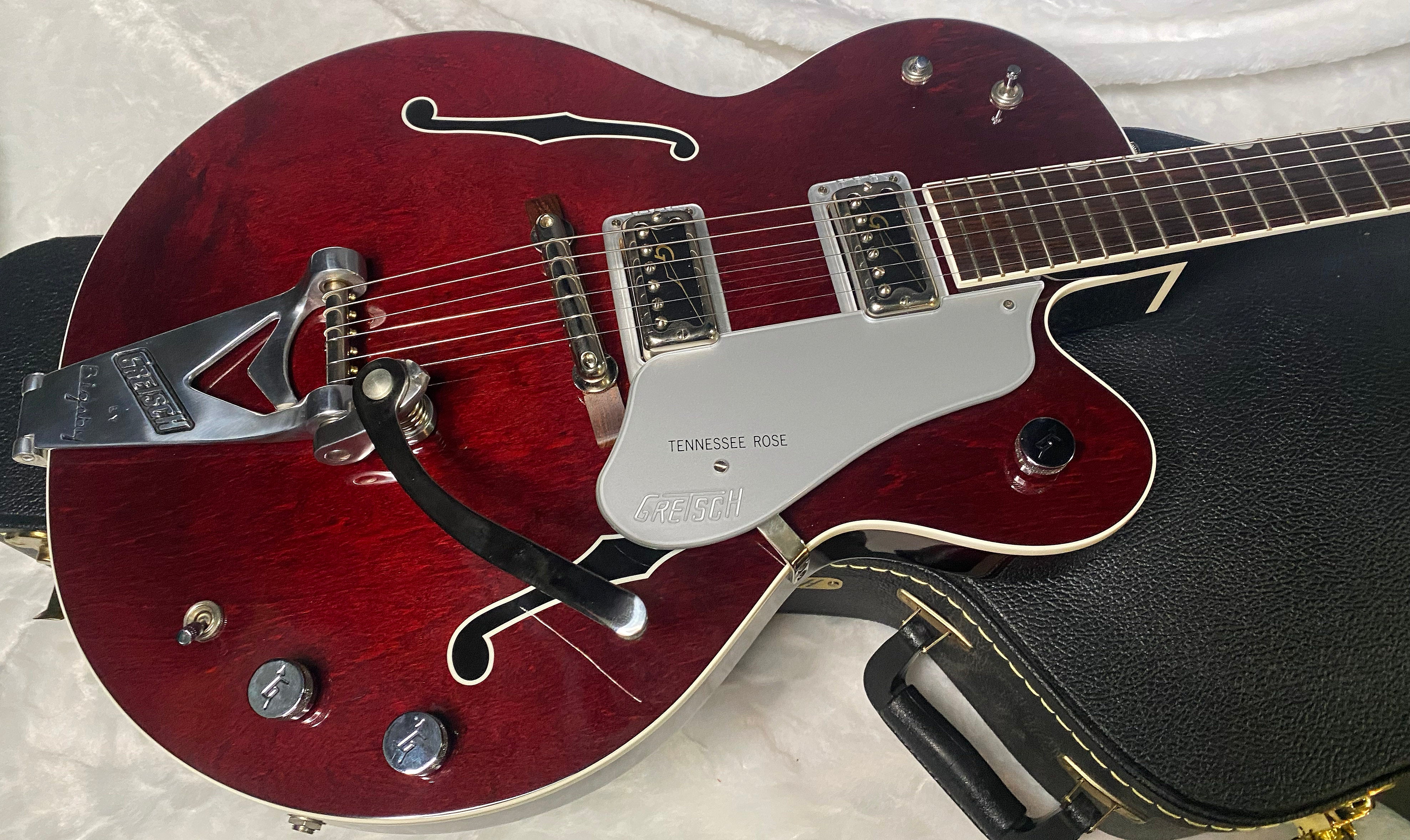 MINTY! 2005 Gretsch G6119 Chet Atkins Tennessee Rose - Bigsby - Authorized Dealer - 6.9 lbs - Serial # JT05063292